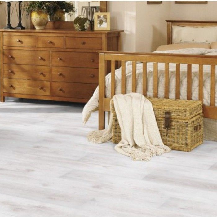 Kronotex 7mm Laminate Flooring - Standard White Oak D2951 - 1376 x 193 x 7 mm
