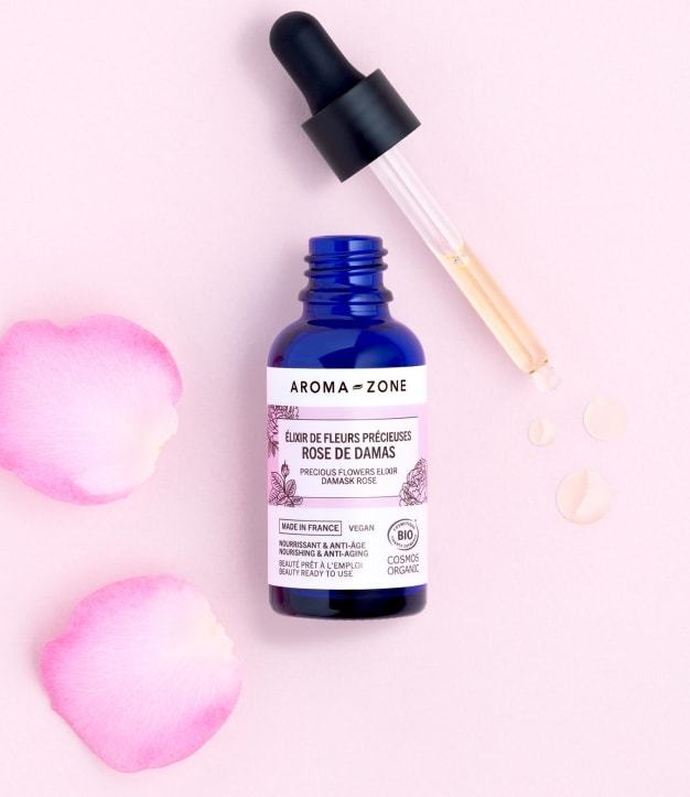 Elixir orgánico de flores preciosas de rosa damascena