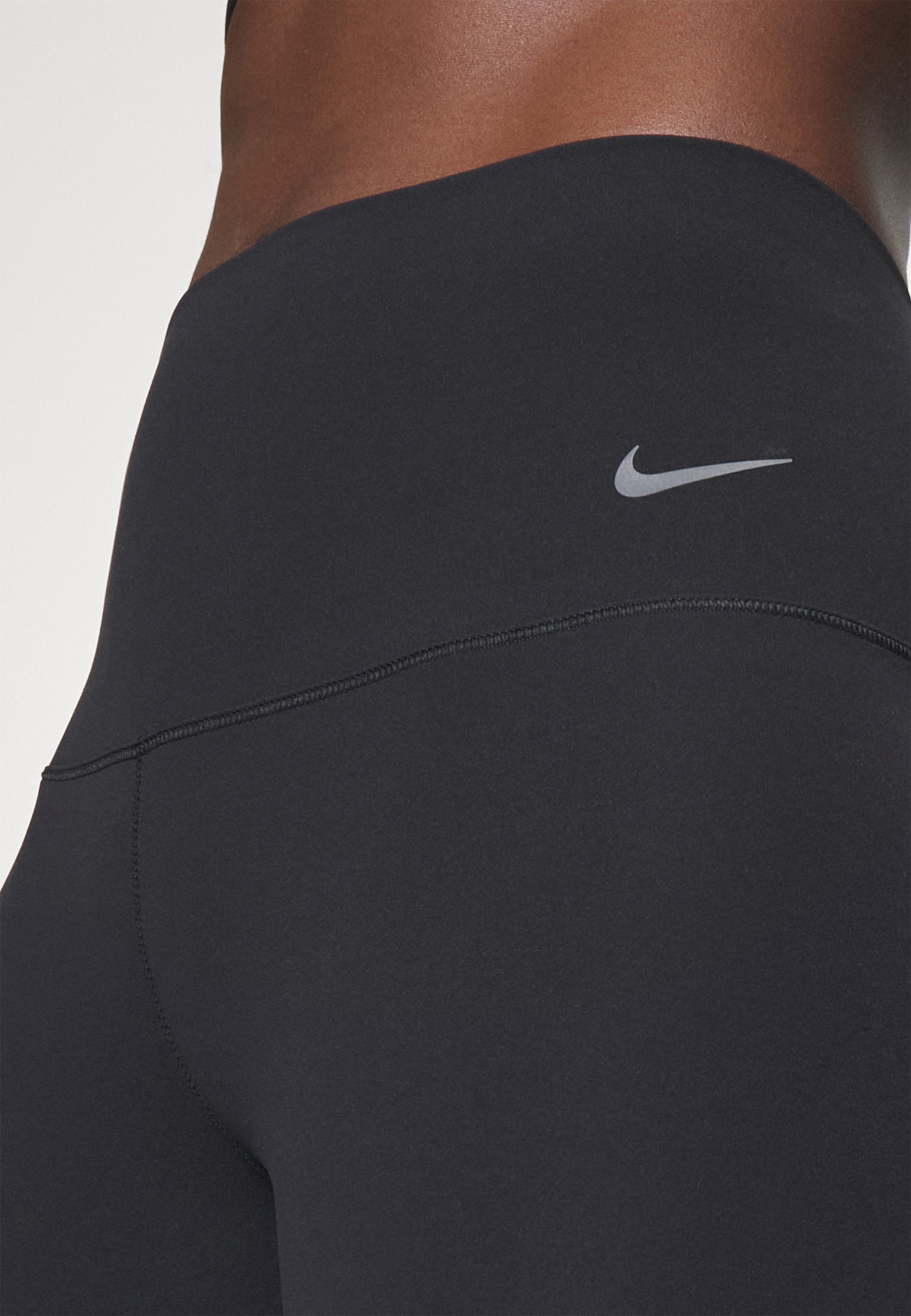 Nike Performance ZENVY 8IN SHORT - Leggings - Schwarz