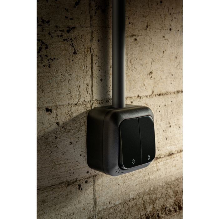 Interruptor doble bidireccional impermeable negro