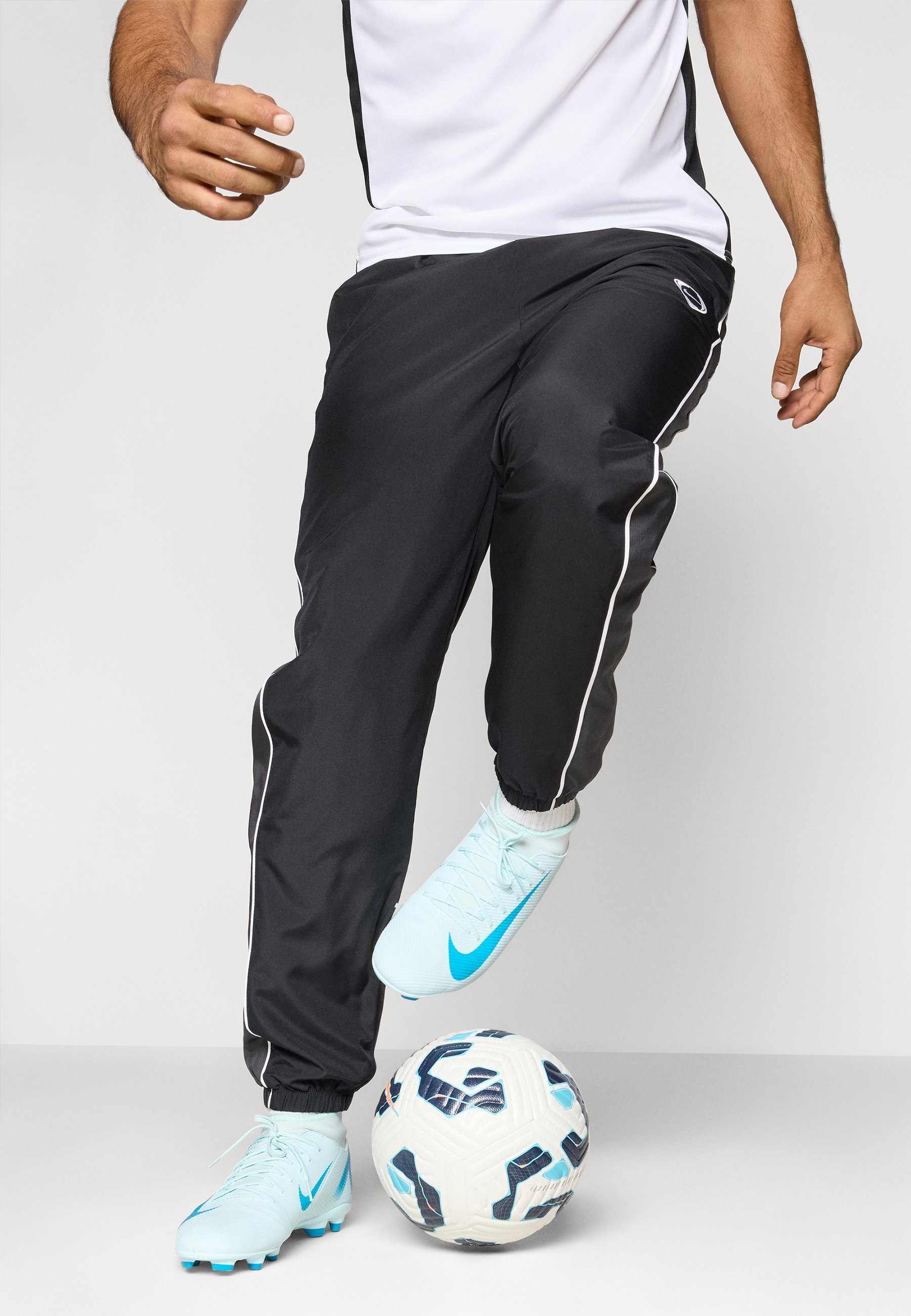 Pantaloni della tuta Nike Performance - nero/antracite/bianco