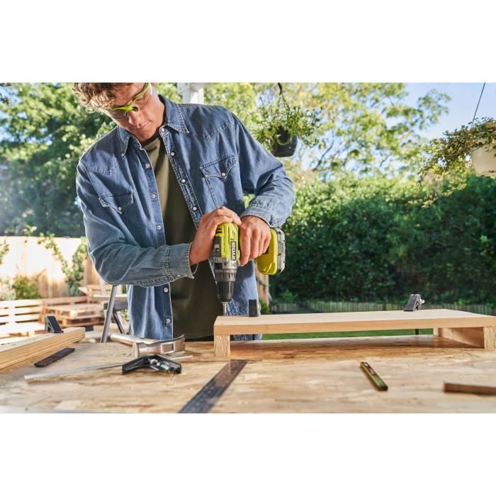 RYOBI - Taladro percutor inalámbrico ONE+ de 18 V - 50 Nm - 500-1800 RPM + batería de 4,0 Ah, cargador de 2,0 A, bolsa - R18PD3-140SA