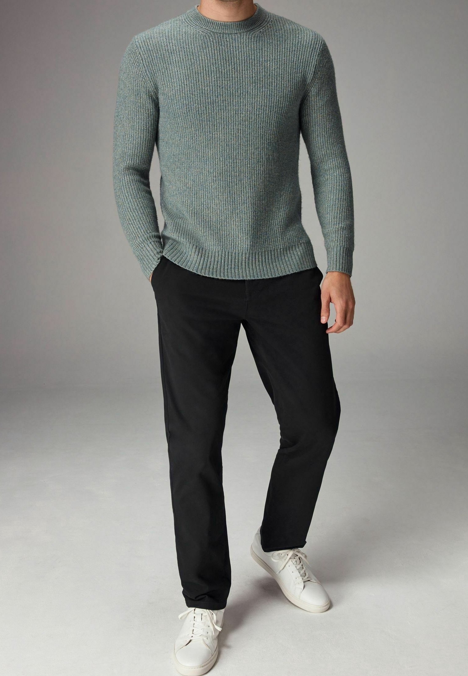 Nächster Pullover – türkis