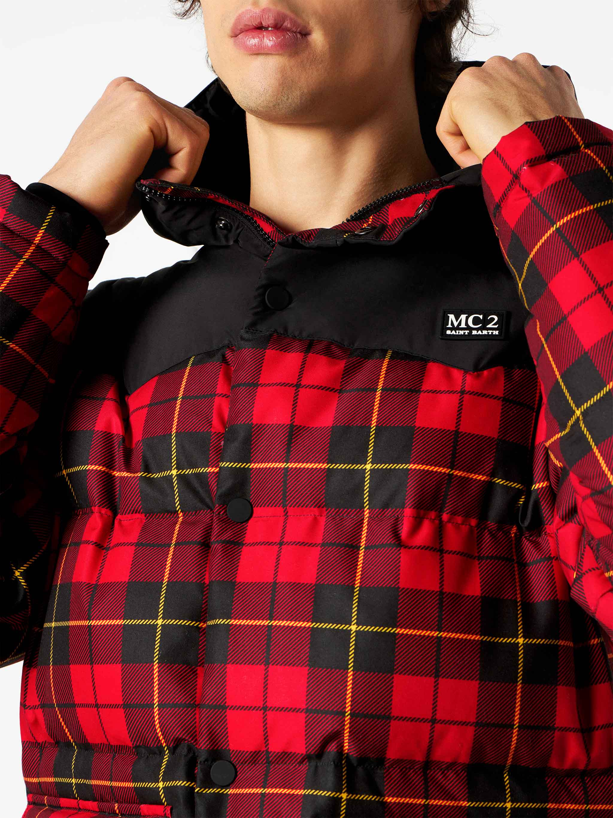 Chaqueta de plumas escocesa para hombre con capucha