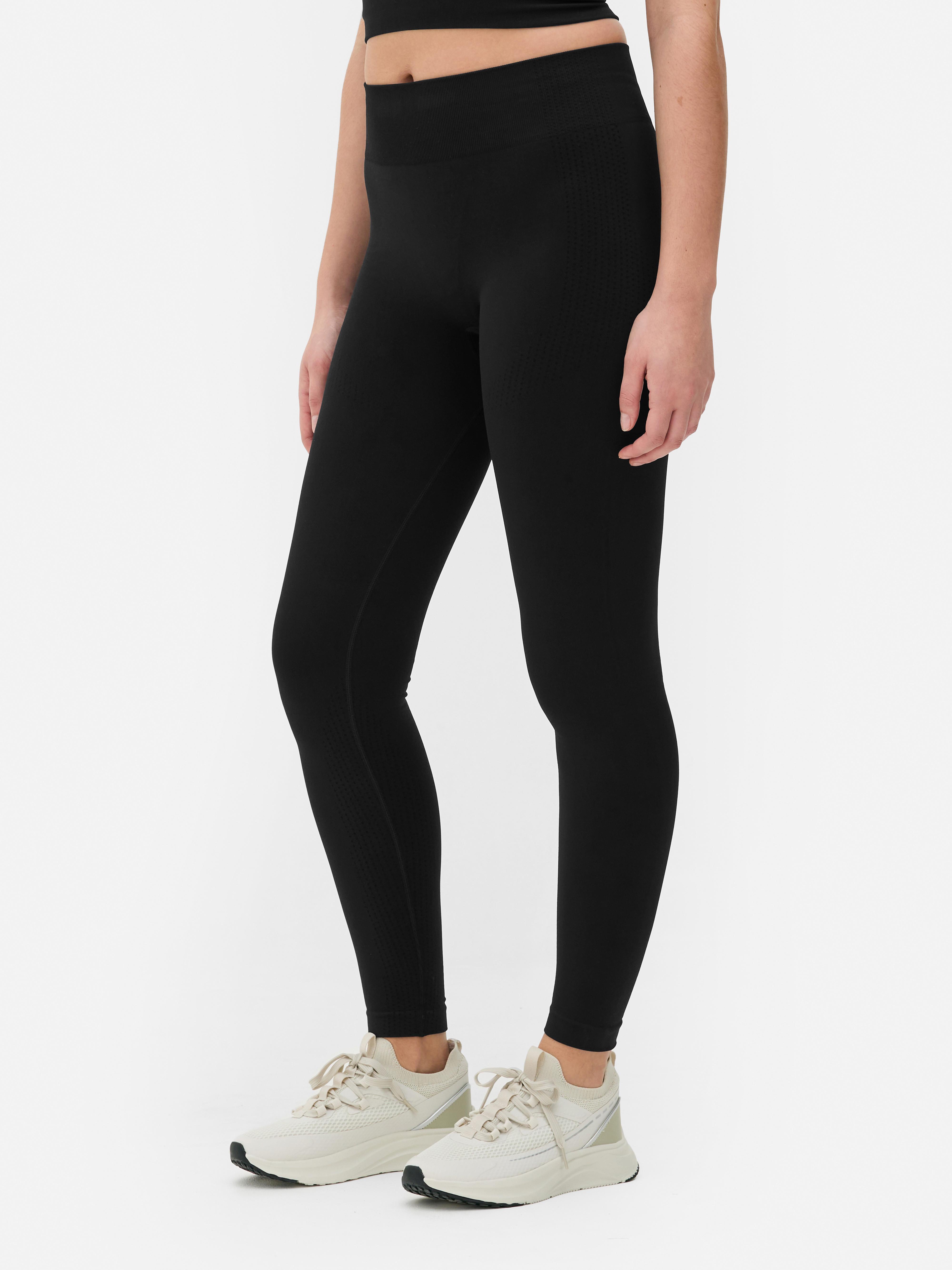 Varrás nélküli, alakformáló leggings. Hosszú leggings magas derekú és varrás nélküli szabással.