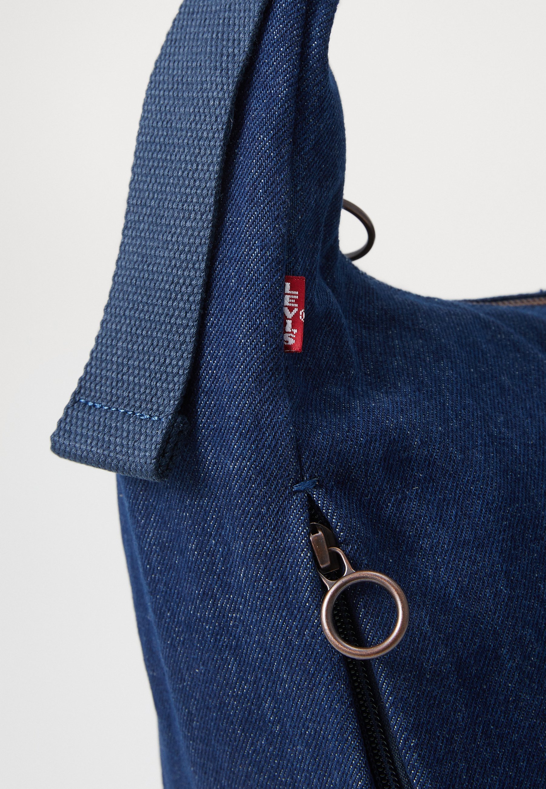 Levi's® BROOKLYN SCHOUDERTAS - Handtas - indigo wash