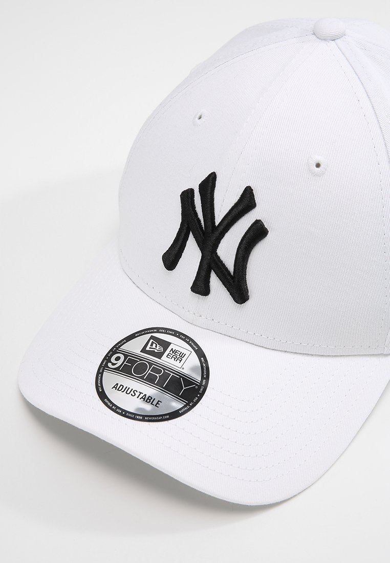 Bonés New Era