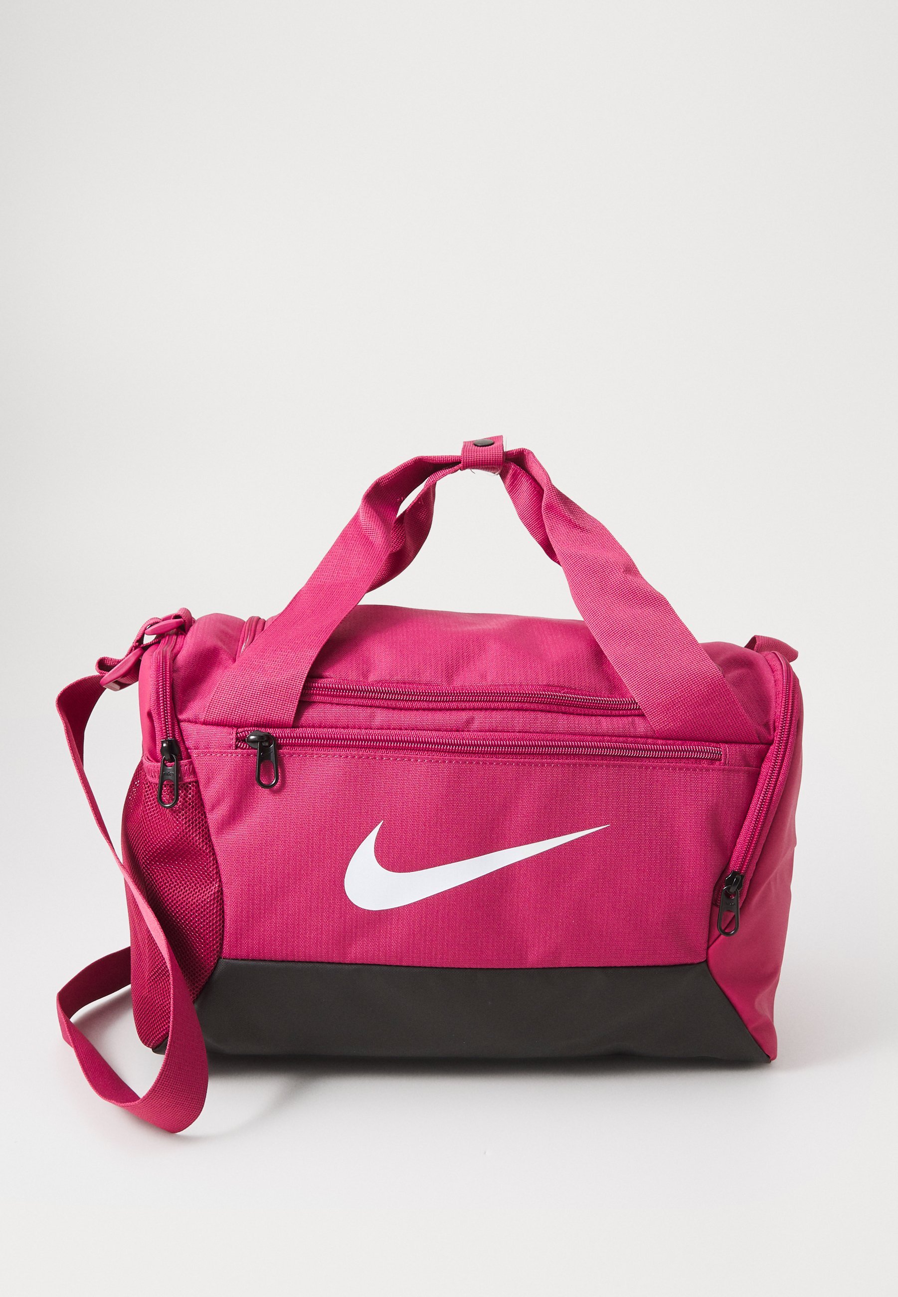 Borsa sportiva Nike Performance XS DUFFLE 25L UNISEX - colore barbabietola dolce/nero/bianco