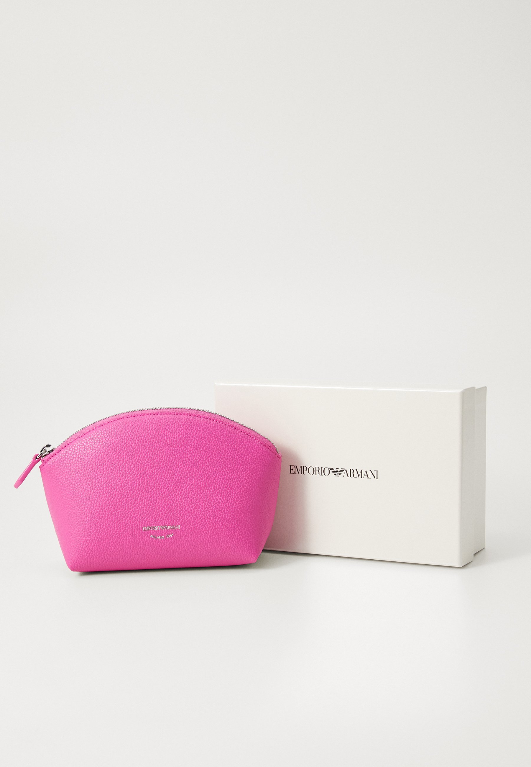 Emporio Armani Reizen