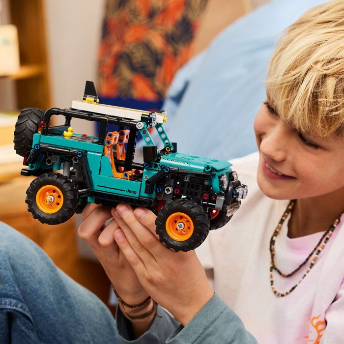 LEGO Technic 42227 SUV Jeep Wrangler Rubicon - Jouet de Construction dès 10 ans - Cadeau