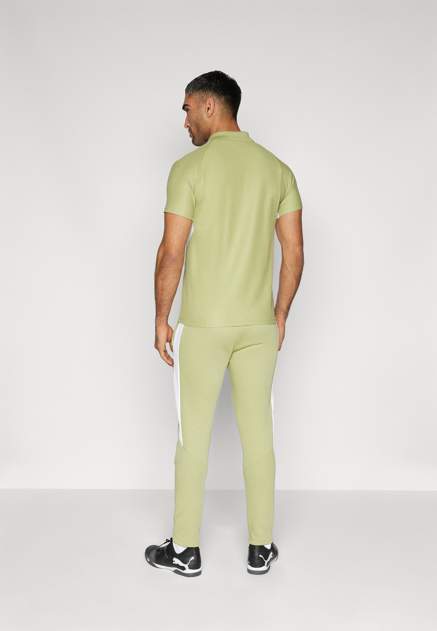 Puma broek - trainingsbroek - rustgevend groen