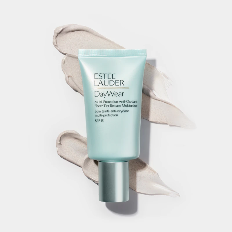 Estée Lauder DayWear Multi-Protection Antioxidant Sheer Tint Release Moisturizer FPS 15 para todos os tipos de pele.