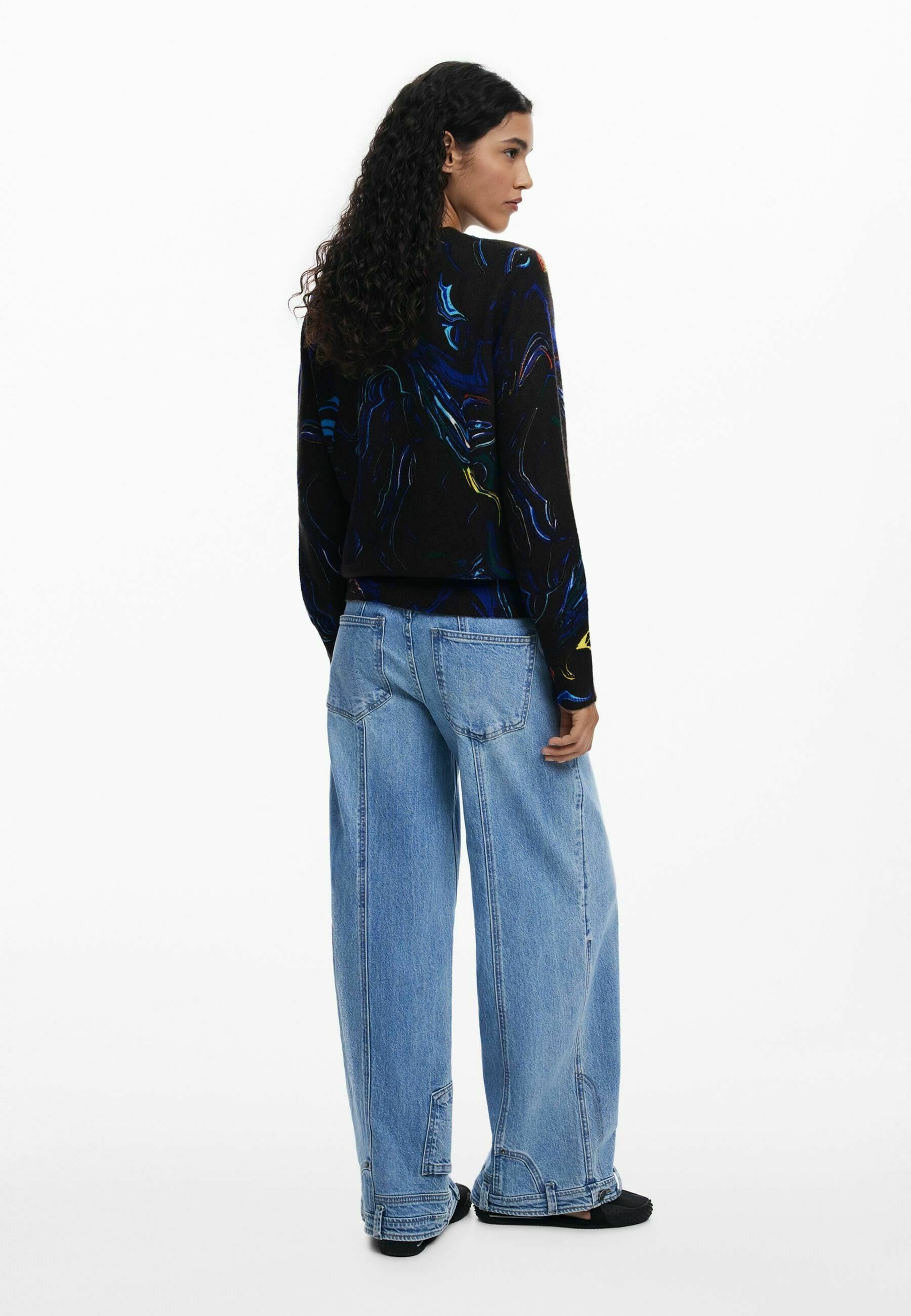 Pull Desigual, conçu par M. Christian Lacroix, noir