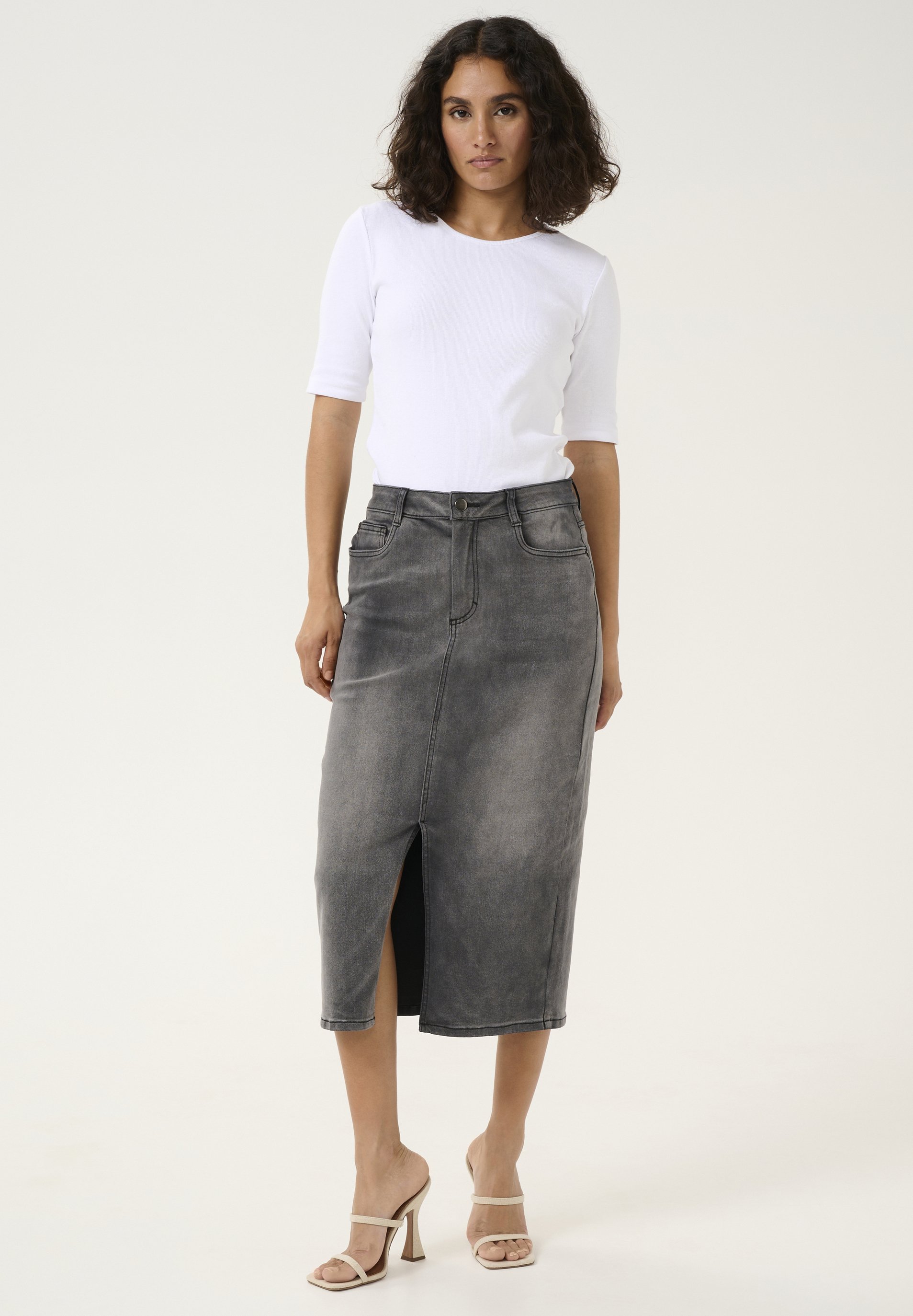 Kaffe KASINEM - Jupe en jean - medium gray denim