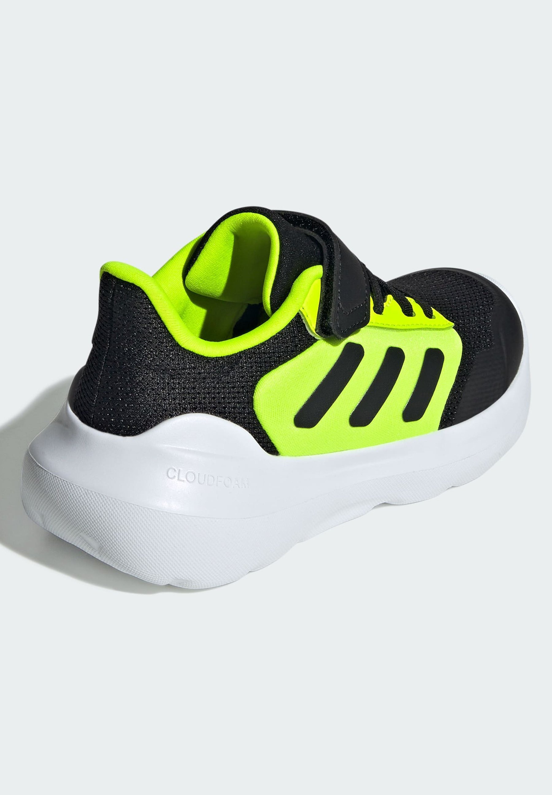 adidas Performance TENSAUR - Tênis de corrida de rua - preto, amarelo limão