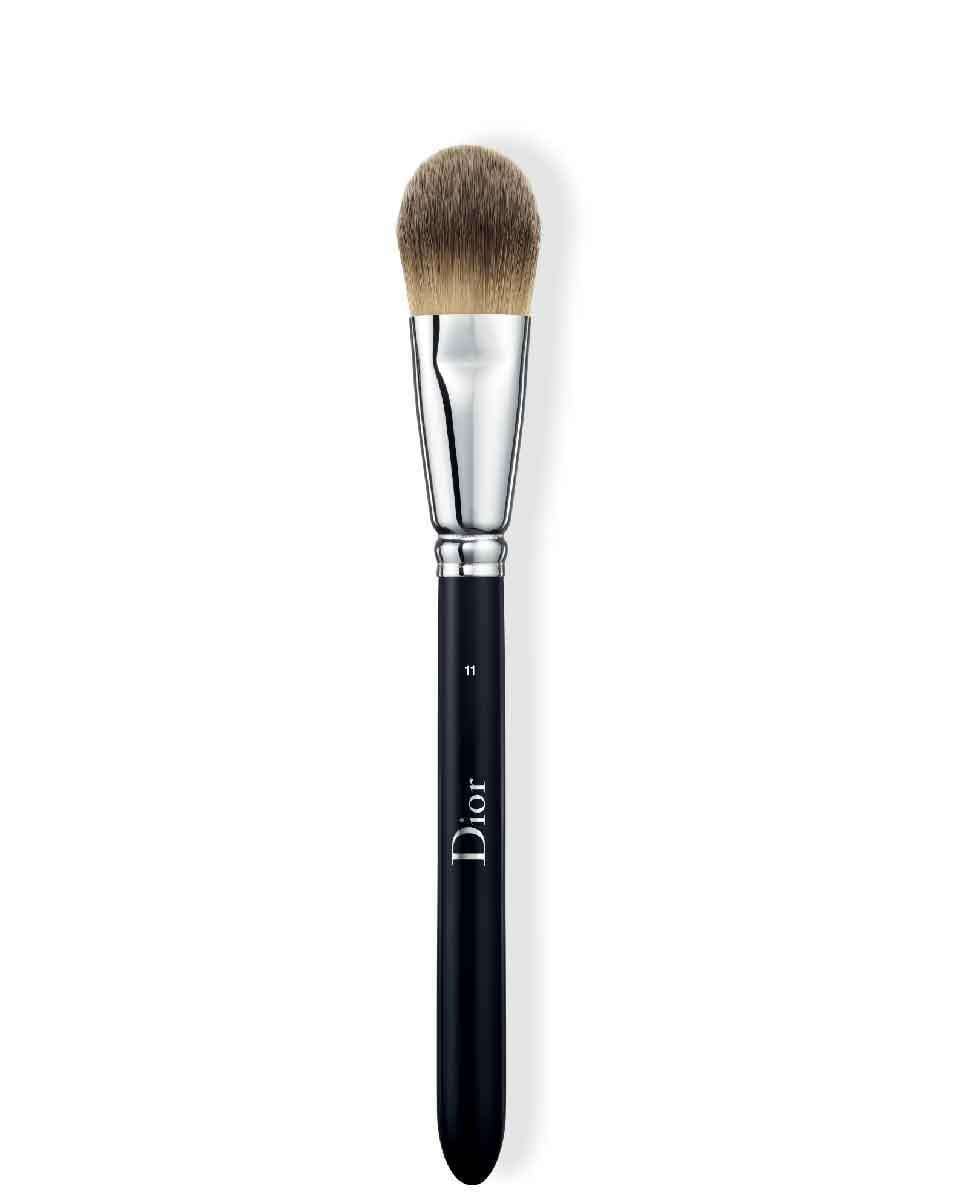 PINCEAU DE FOND DE TEINT DIOR BACKSTAGE COUVRANCE LÉGÈRE N°11