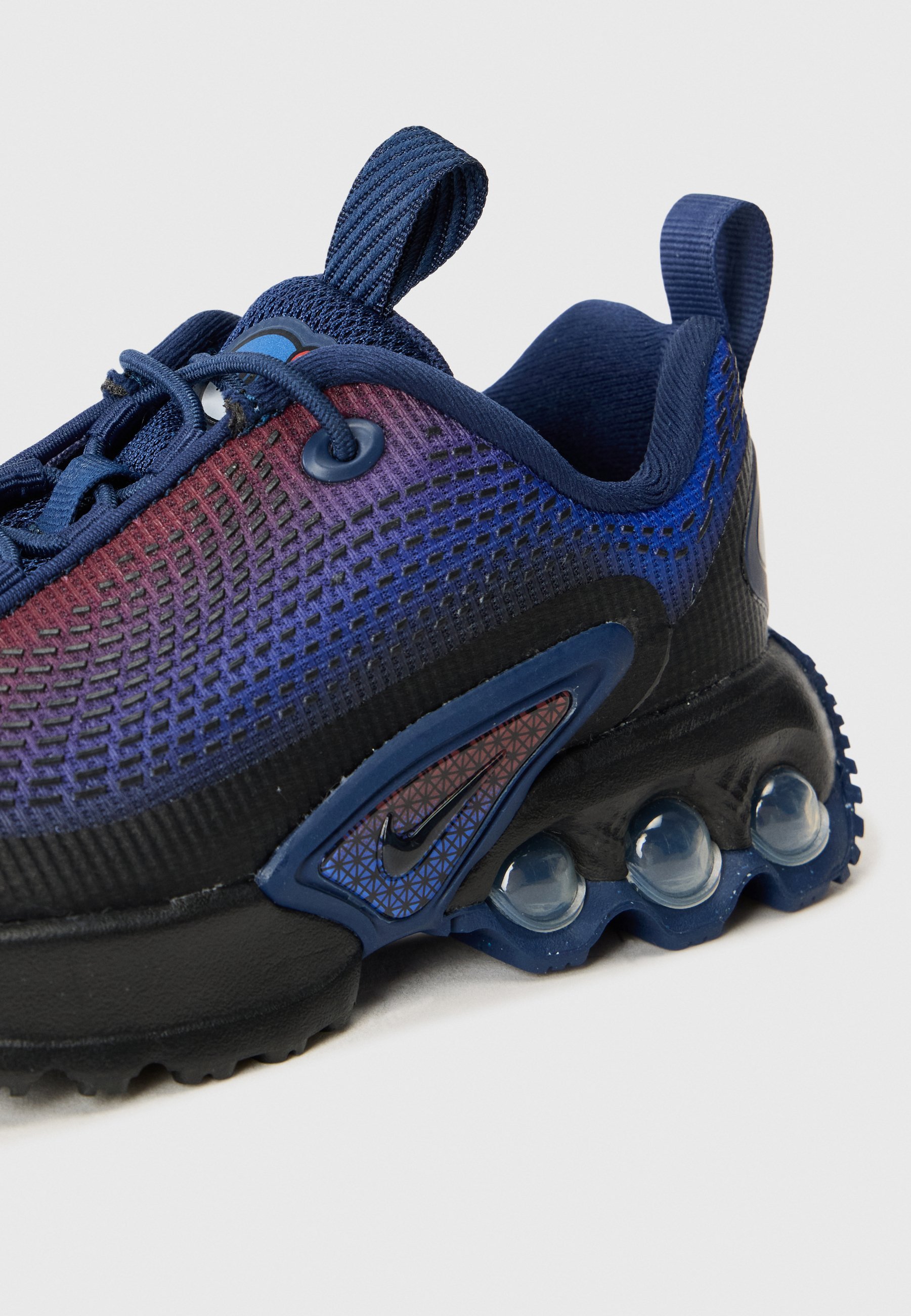 Nike Sportswear AIR MAX UNISEX - Joggesko - dk team red/black midnight/navy hyper royal