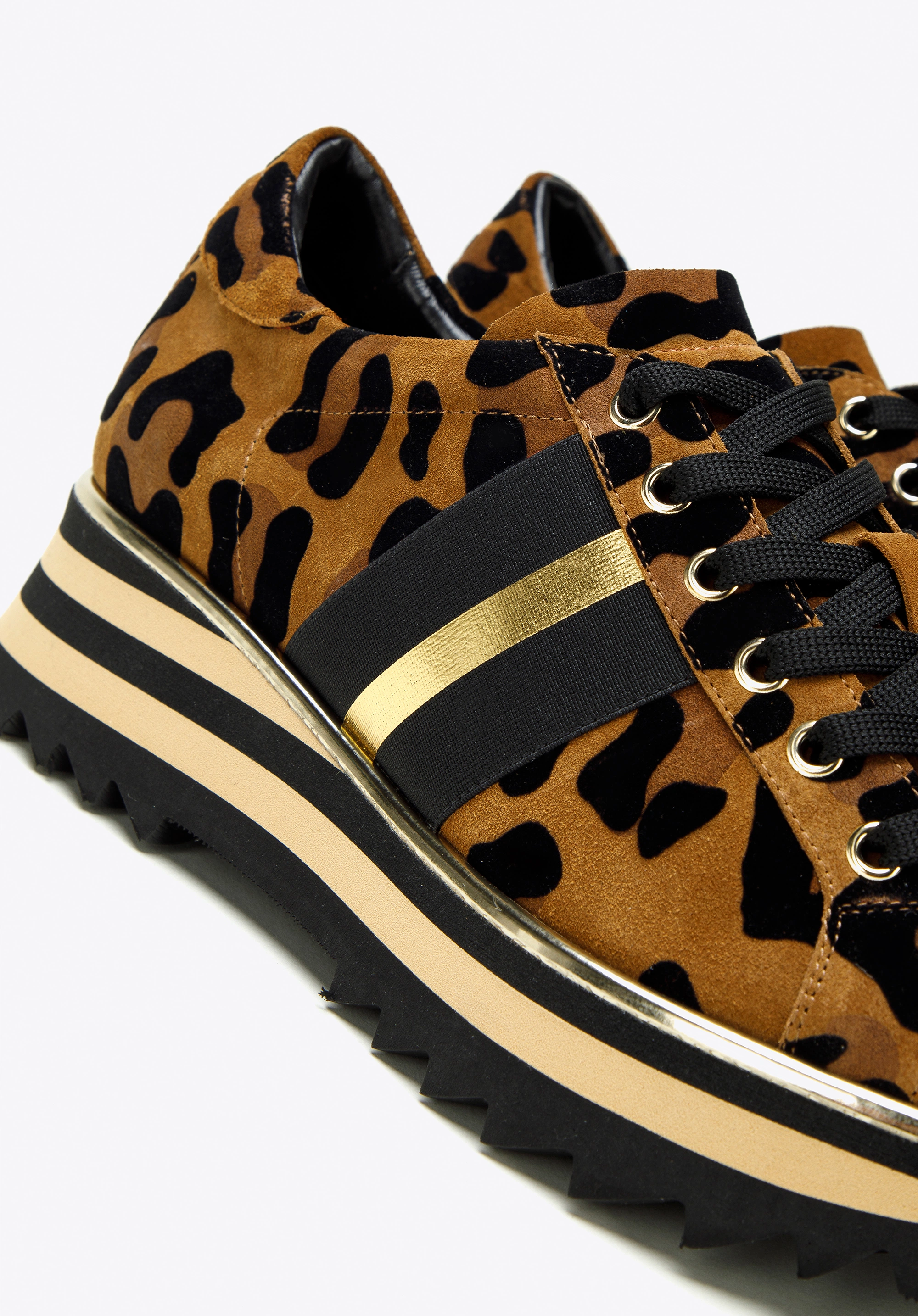 Damskie sneakersy zamszowe w zwierzęcy wzór brązowo-czarne