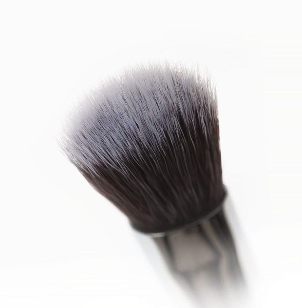 Nanshy Blending Eyeshadow Brush – Perlemorhvit