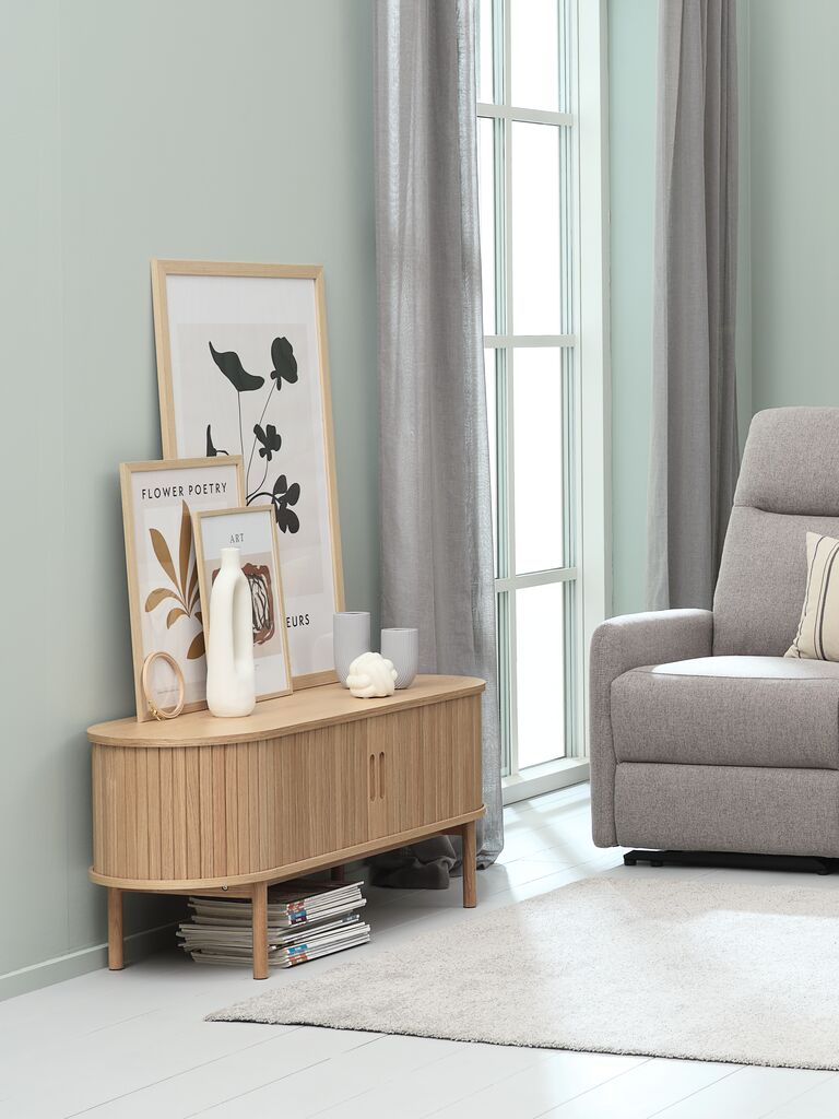 LYNGVIG TV skrinka LYNGVIG 120cm 2 bočné dvere s roletami, prírodný dub