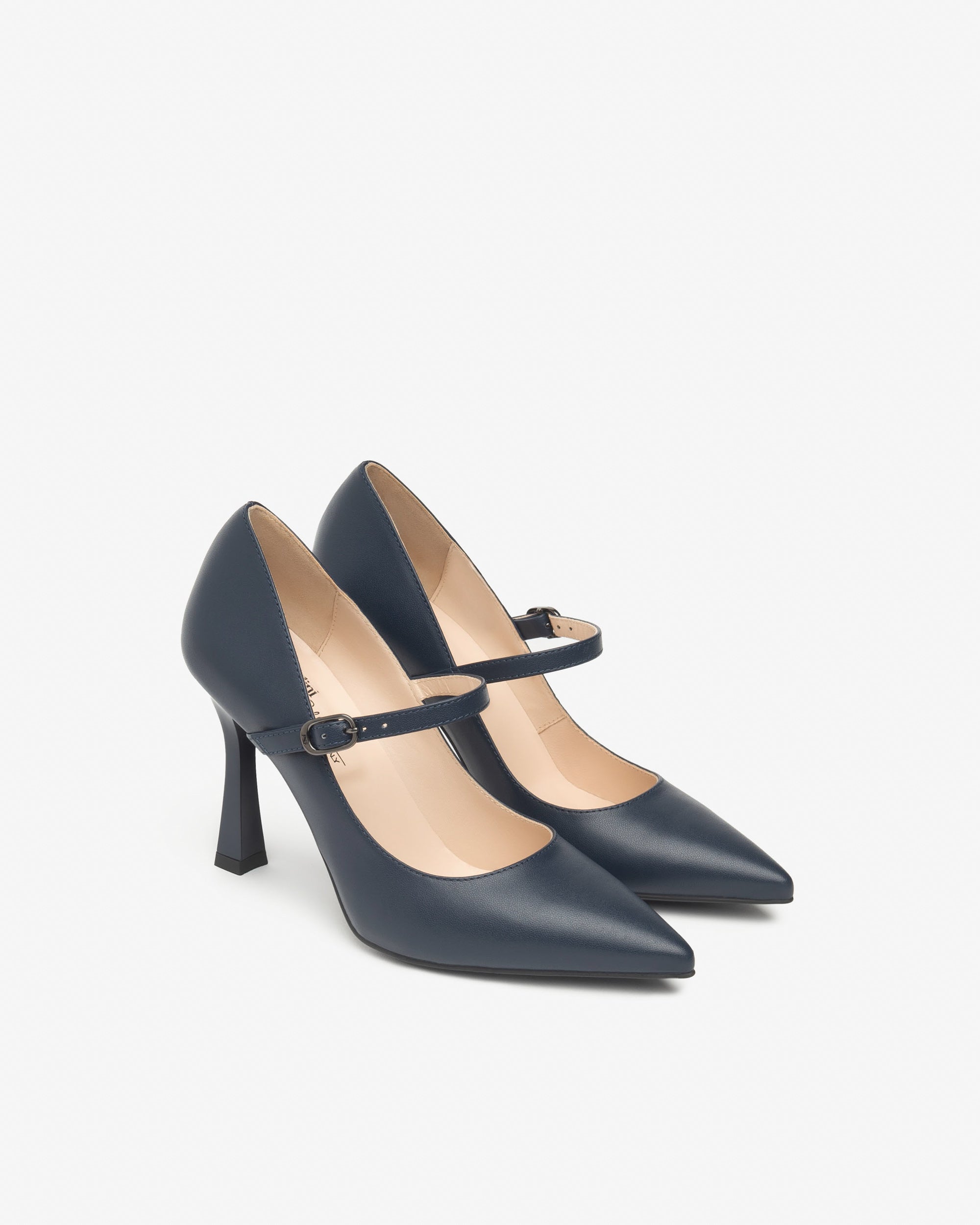  Damen-Pumps aus Leder