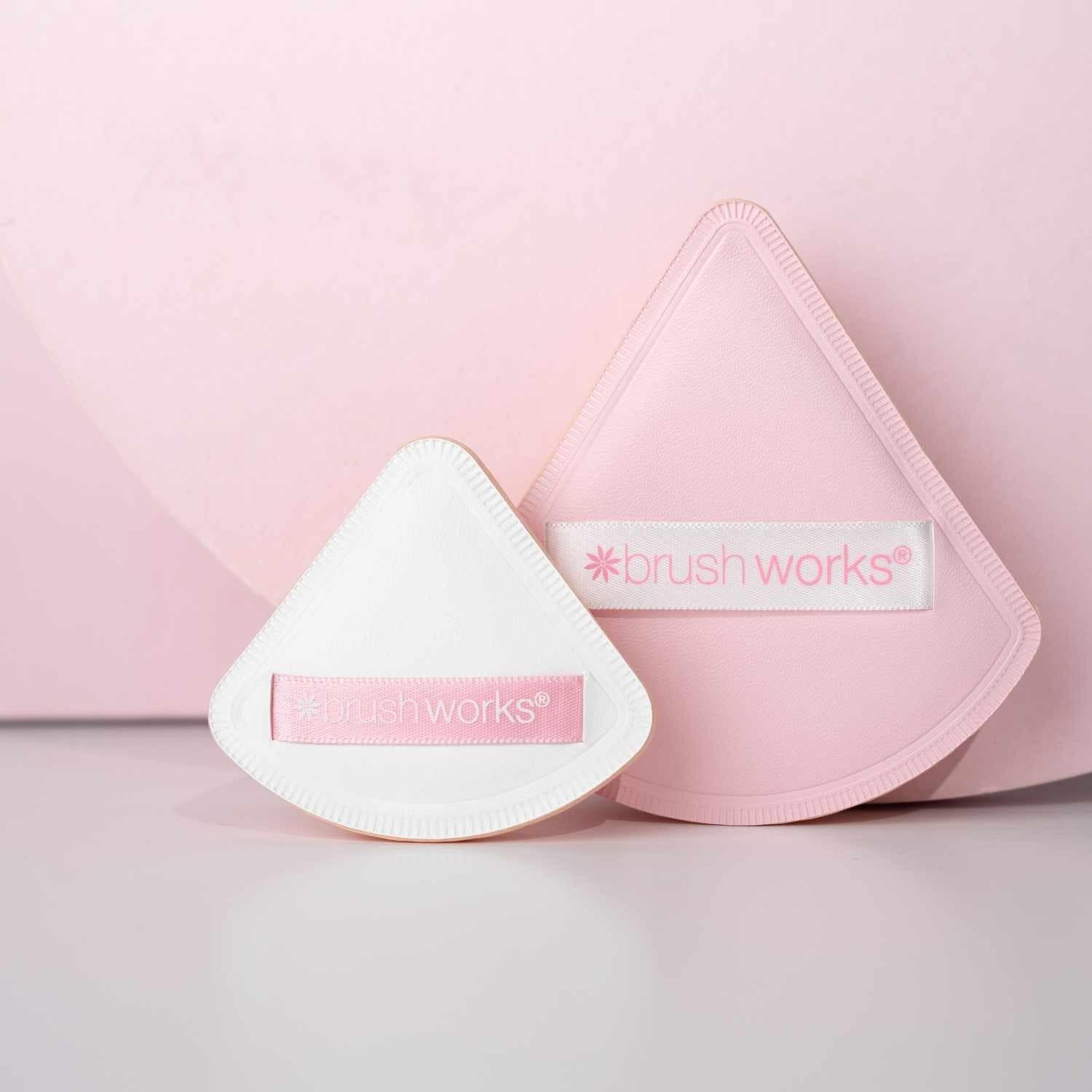 Brushworks Duo Eponges Triangulaires pour texture liquide et crème