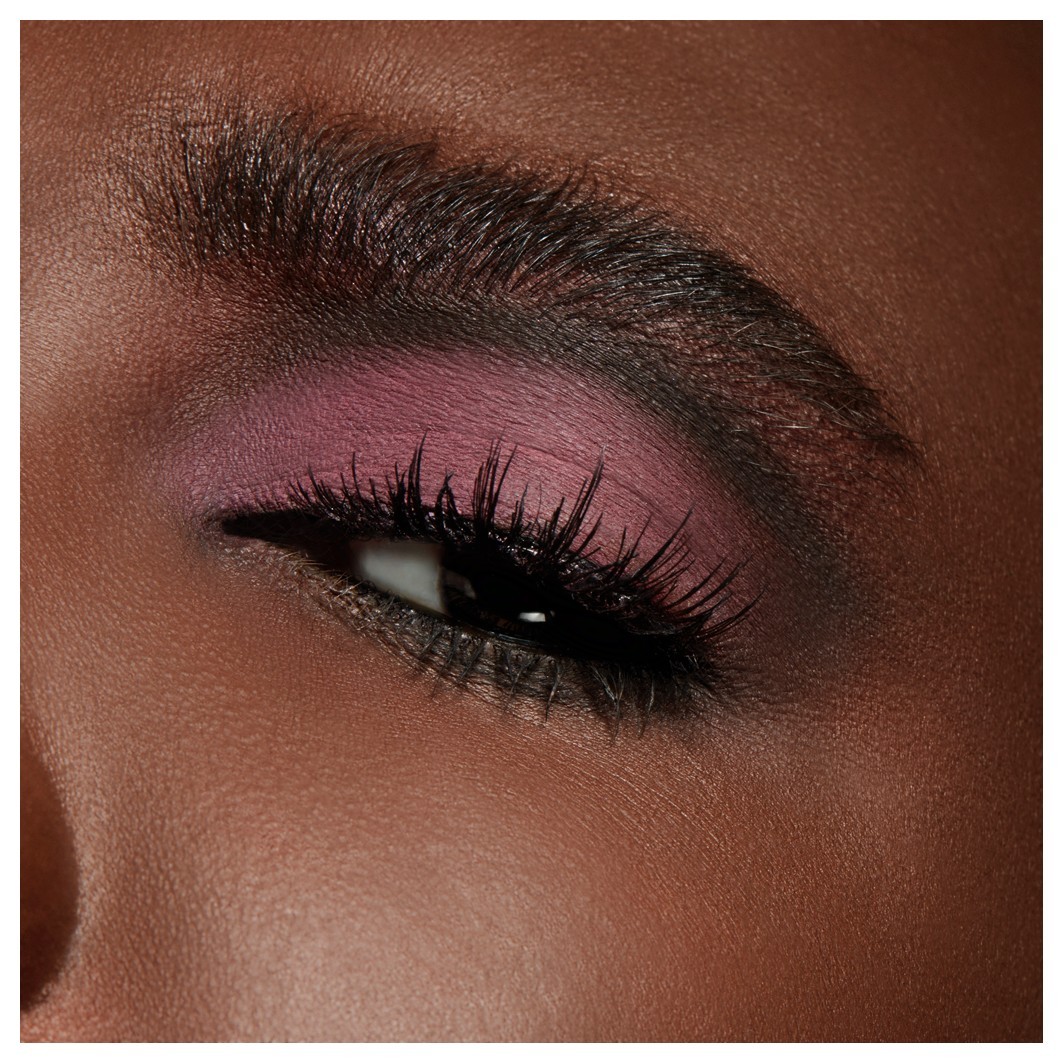 MAC sjenilo za oči u prahu Kiss Soft mat sjenilo za oči - 1,5 g