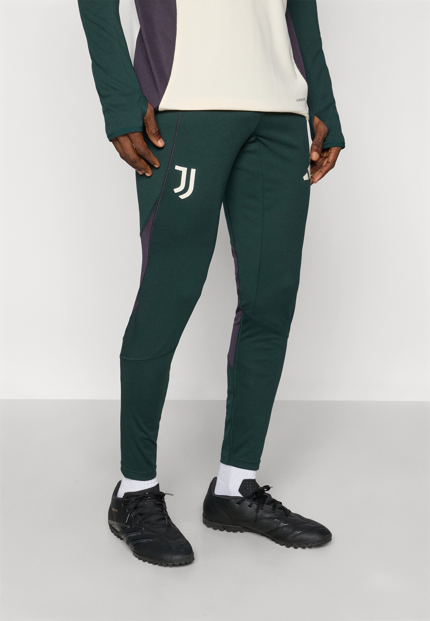 Pantaloni adidas Performance JUVENTUS PRO - Abbigliamento da club - verde ombra