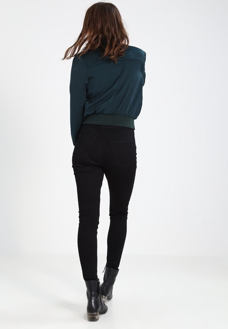 New Look Petite Bomberjack - donkergroen