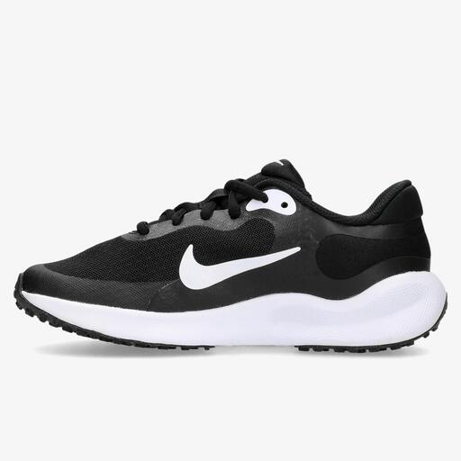 Nike Revolution 7