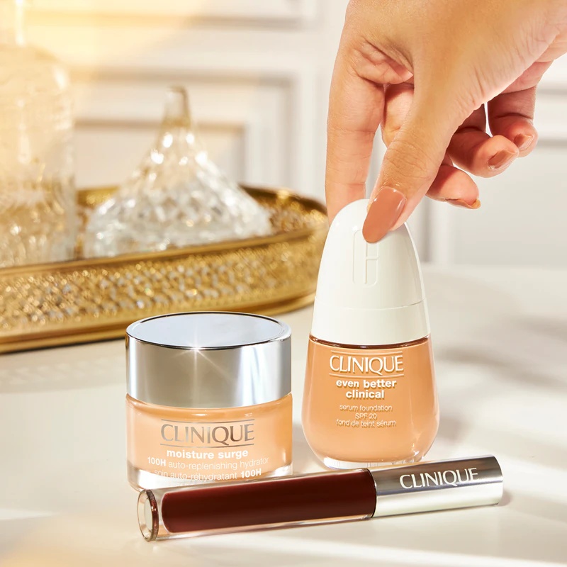 Clinique Even Better™ Clinica serumo pagrindas SPF 20