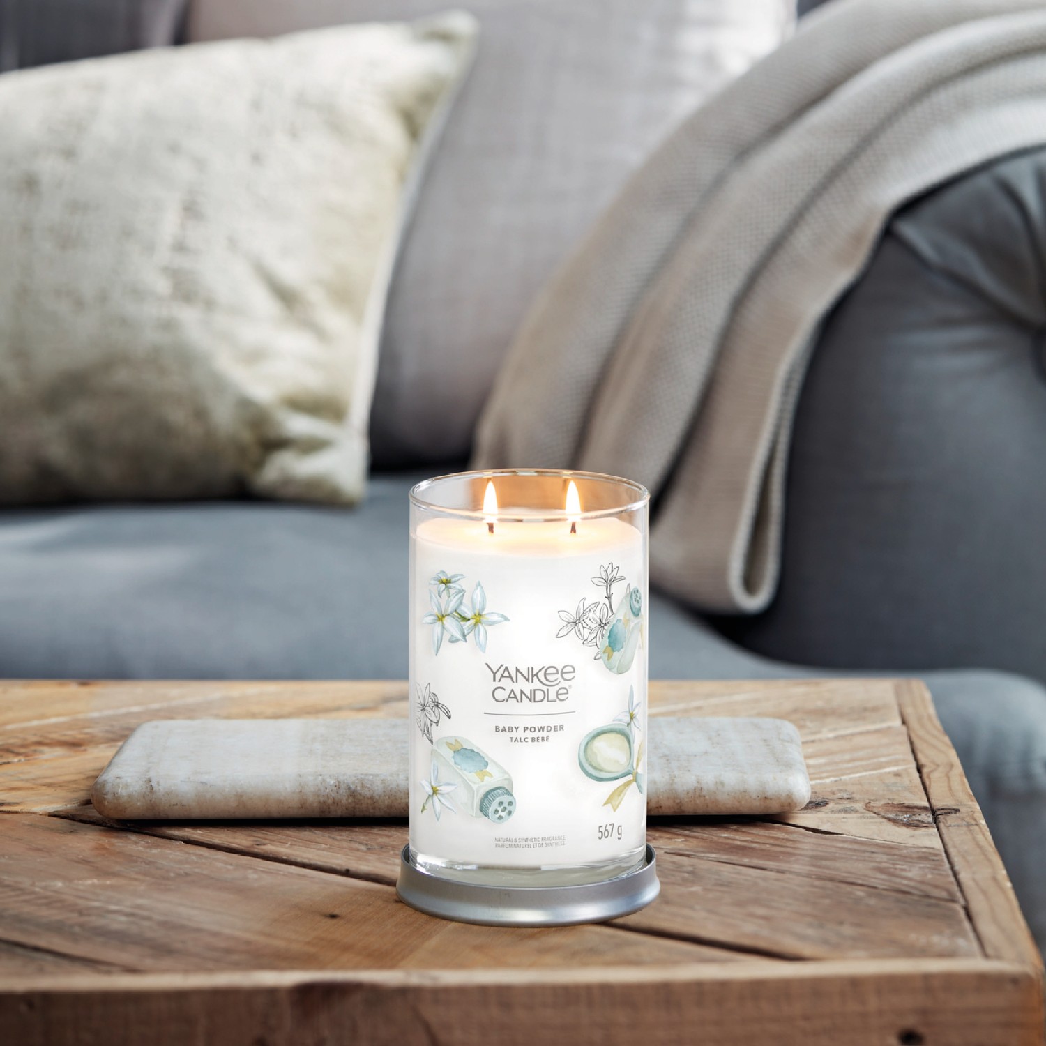 YANKEE CANDLE Grand Gobelet Talc de Bébé