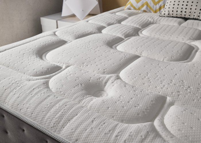 SIMPUR RELAX - Matelas epaisseur 25 cm Royal Top Visco-Graphene - 200x200 cm - Haut niveau de conductivite thermique
