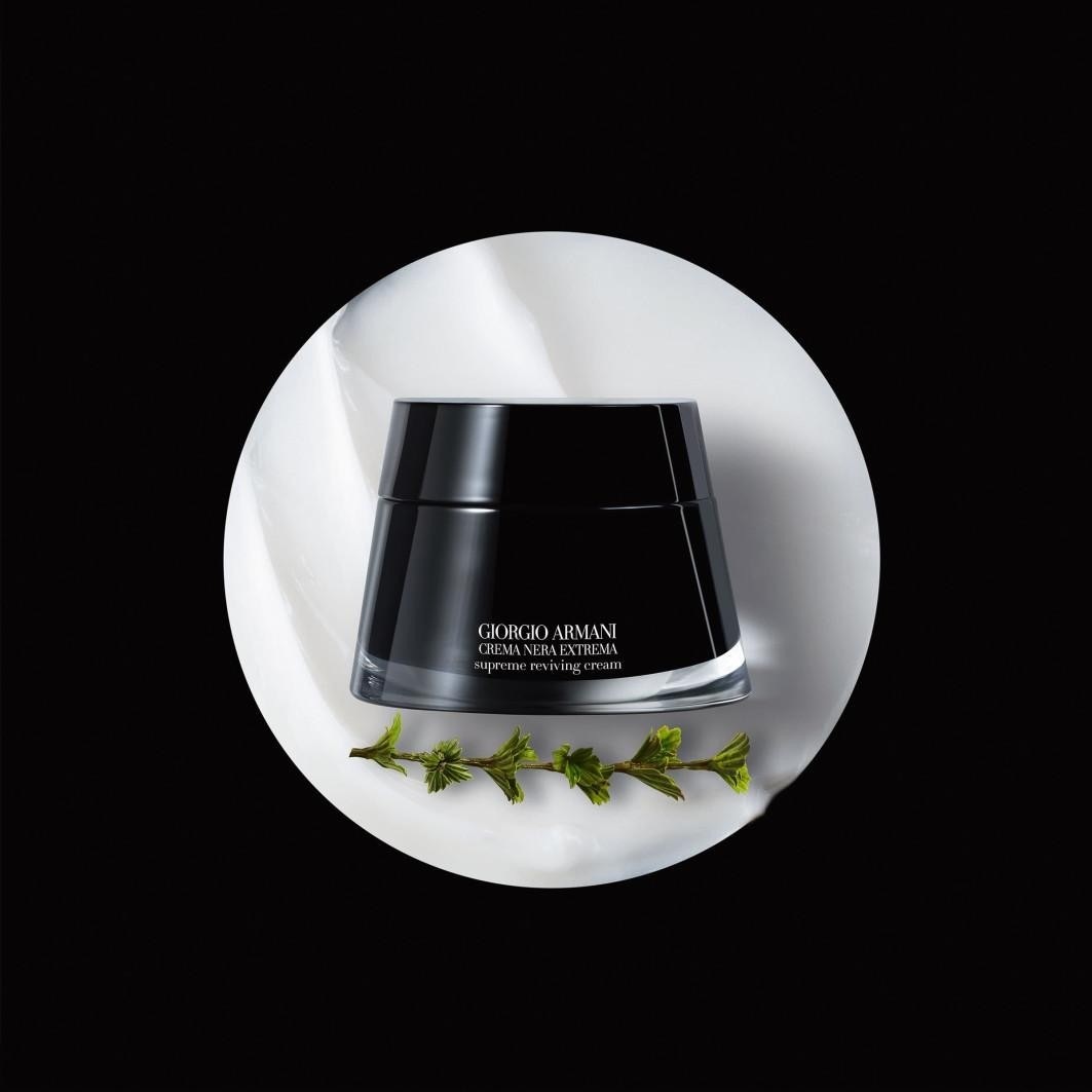 Armani krema za lice Crema Nera Extrema Supreme revitalizirajuća krema - 30 ml