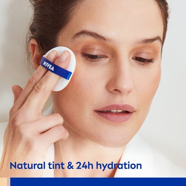 NIVEA Cellular Expert Finish 03 Medium Dark SPF15 3 viename priežiūros pagalvėlė makiažo pagrindui<br>15g