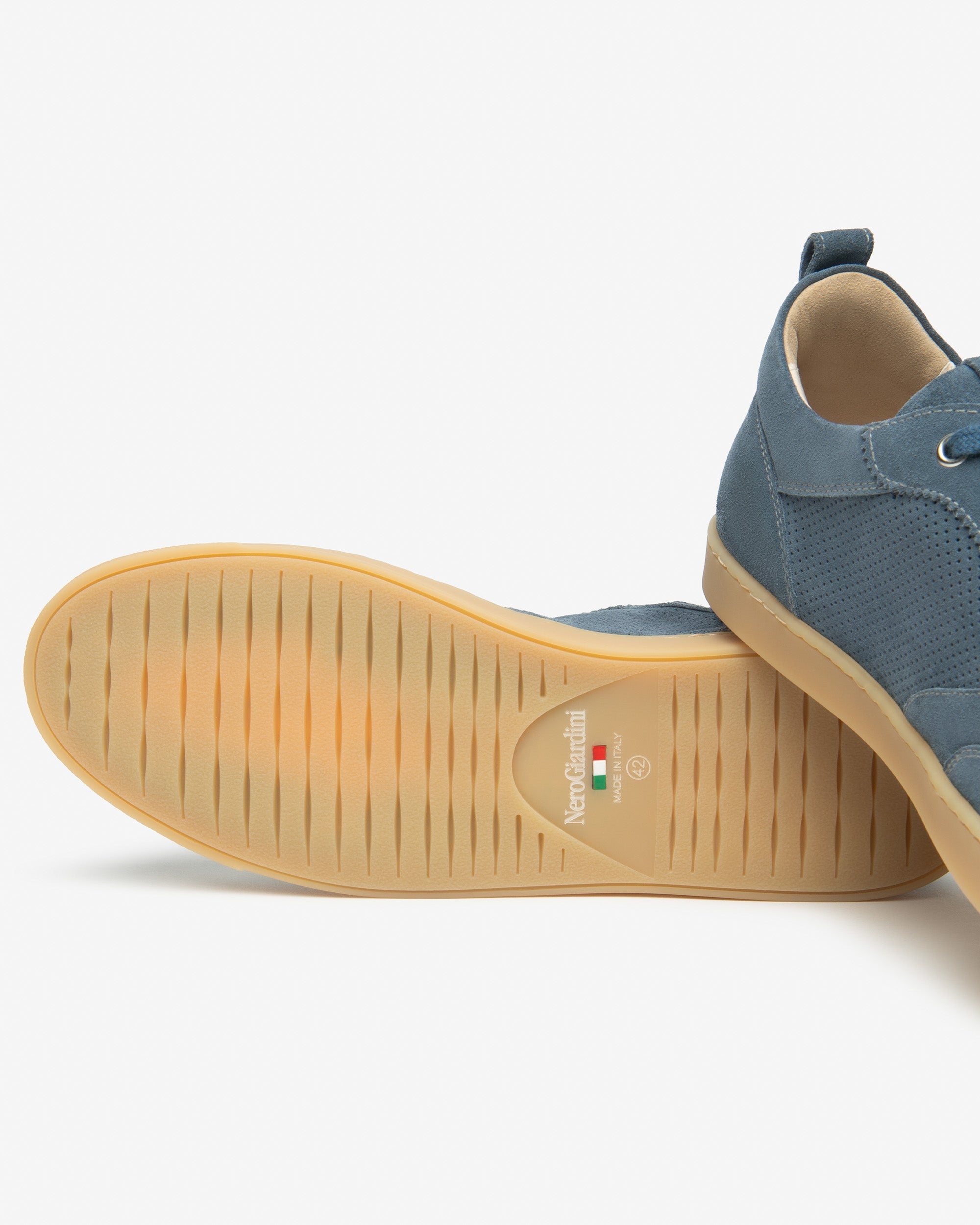  Baskets en daim pour hommes