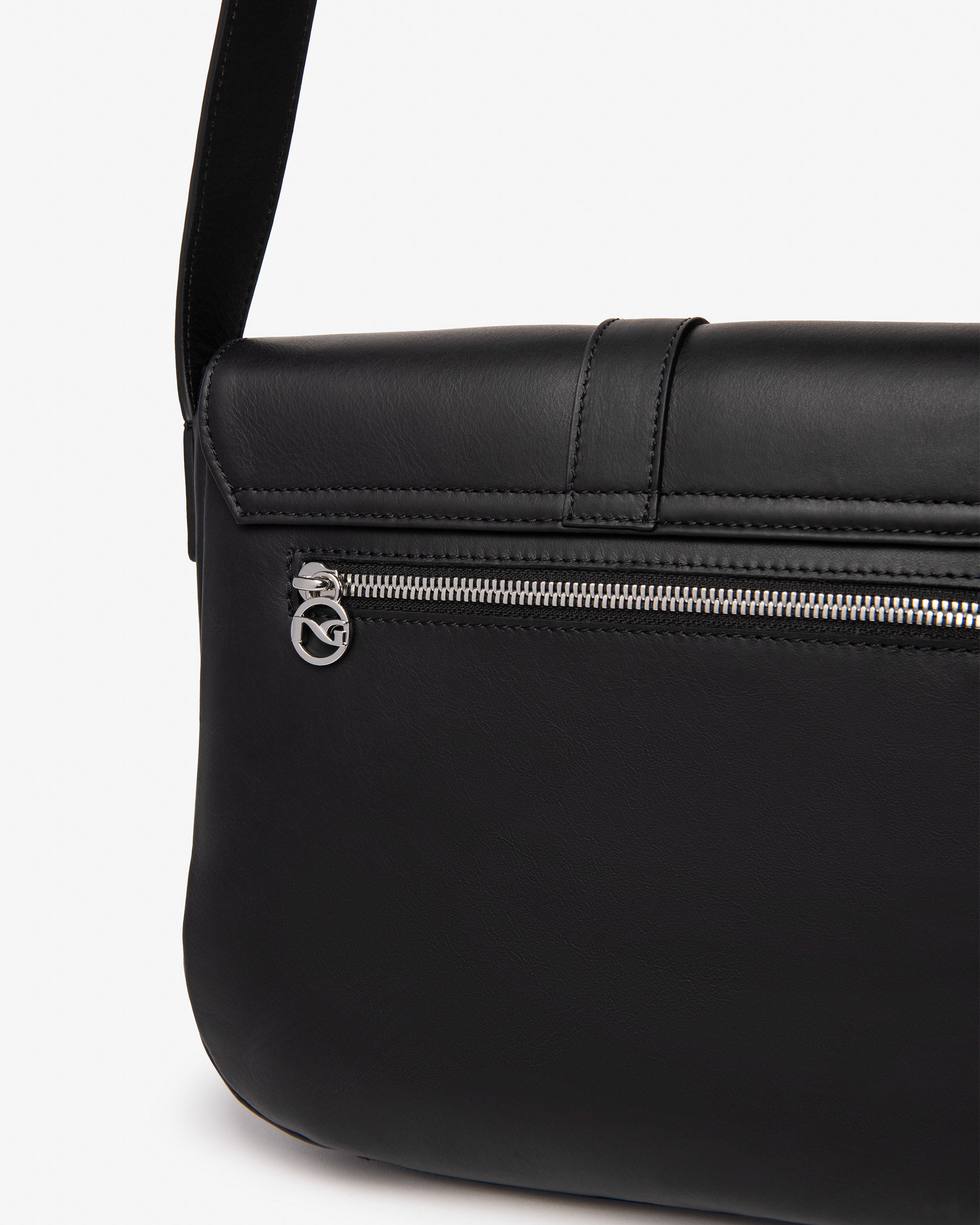  Damen-Schultertasche aus Leder