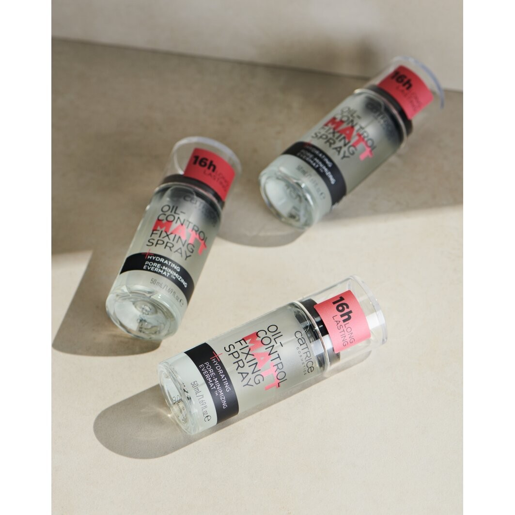 Catrice Oil-Control Matt Fixing Spray spray fixateur matifiant