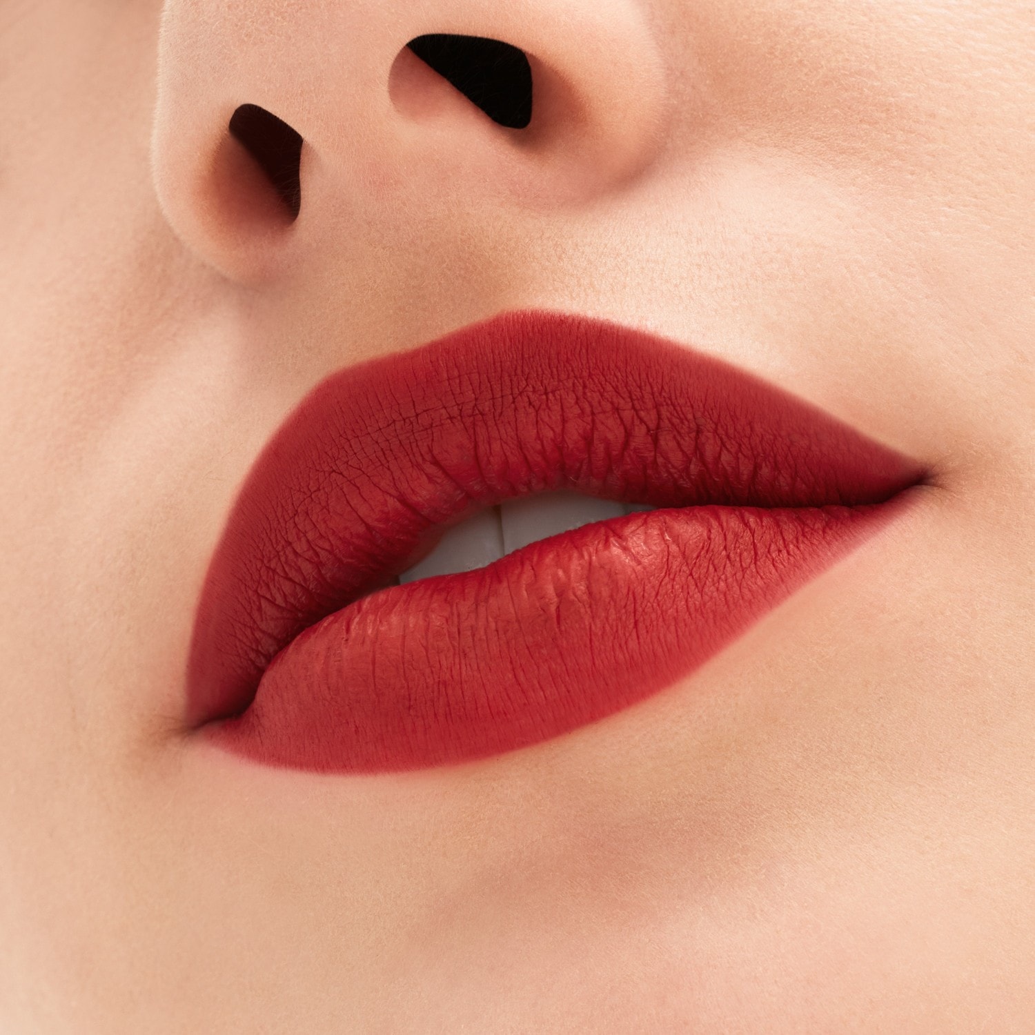 Rtěnka MAC Locked Kiss - 1,8 g