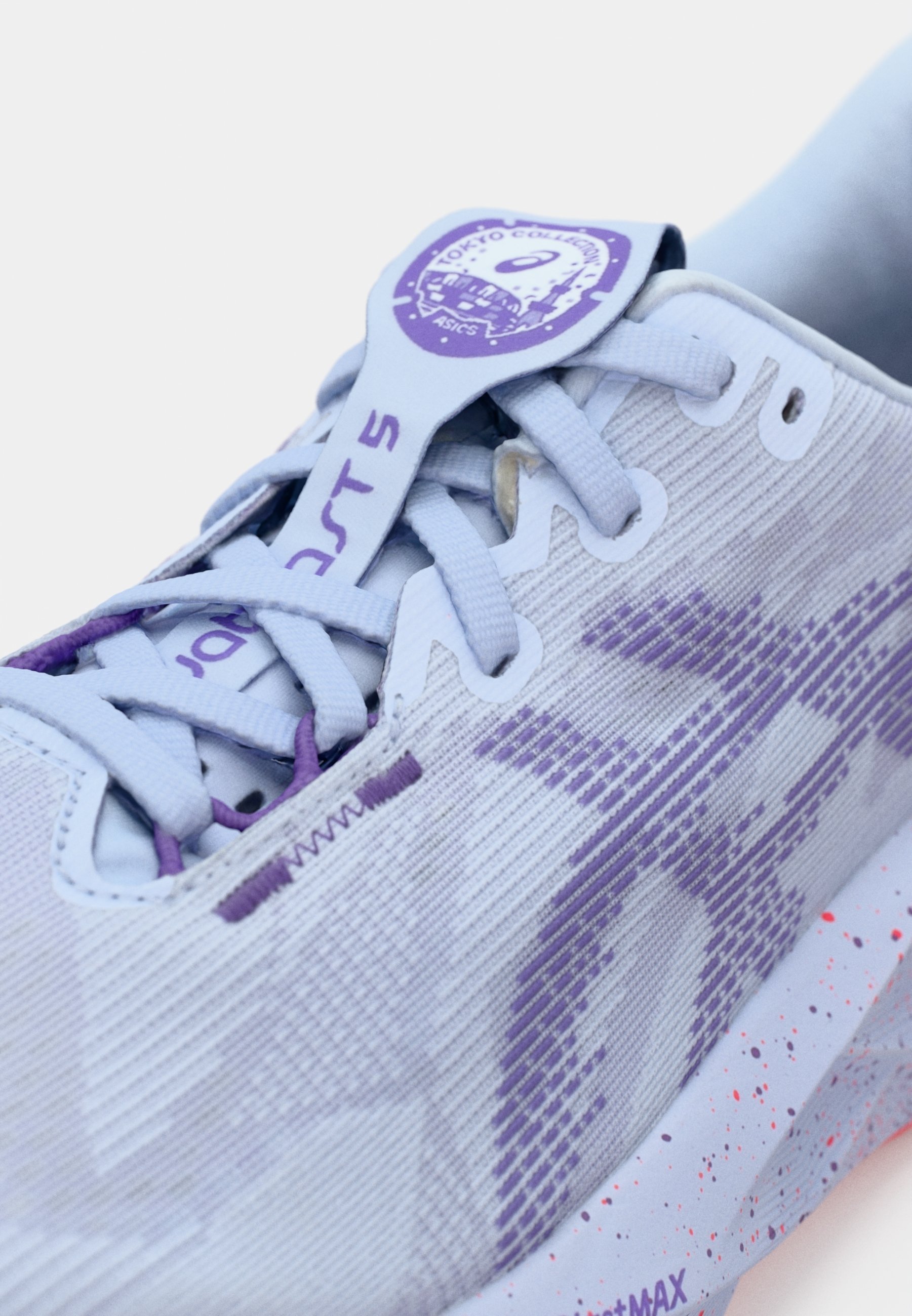 ASICS NOVABLAST 5 TOKYO - Chaussures de running sur route - bleu dégradé/violet edo