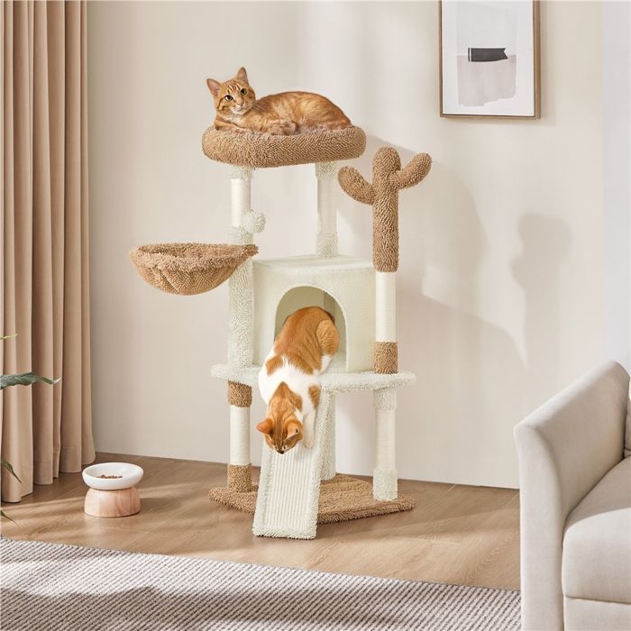 Árbol rascador para gatos Yaheetech Plush Cactus Design con postes de sisal, plataformas, nicho, cesta y percha en color beige y marrón.