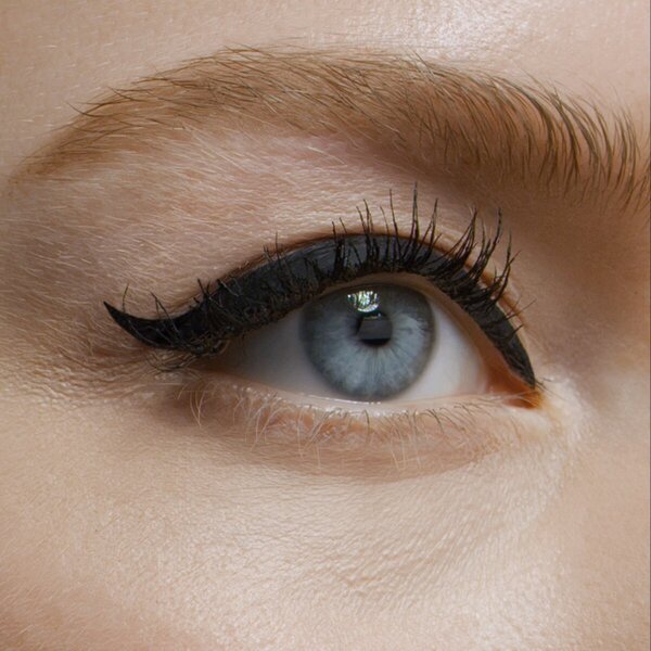 L'Oréal Paris Matte Signature 01 Schwarzer Eyeliner<br>