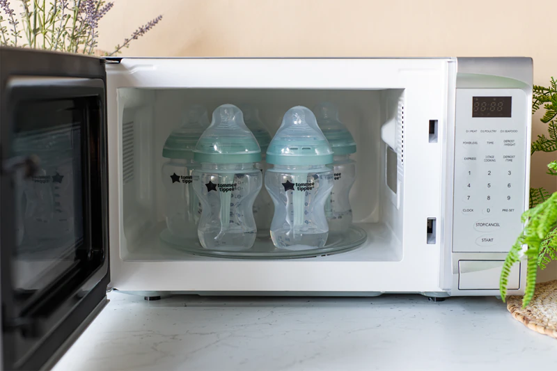 Mamadeira anticólica avançada Tommee Tippee