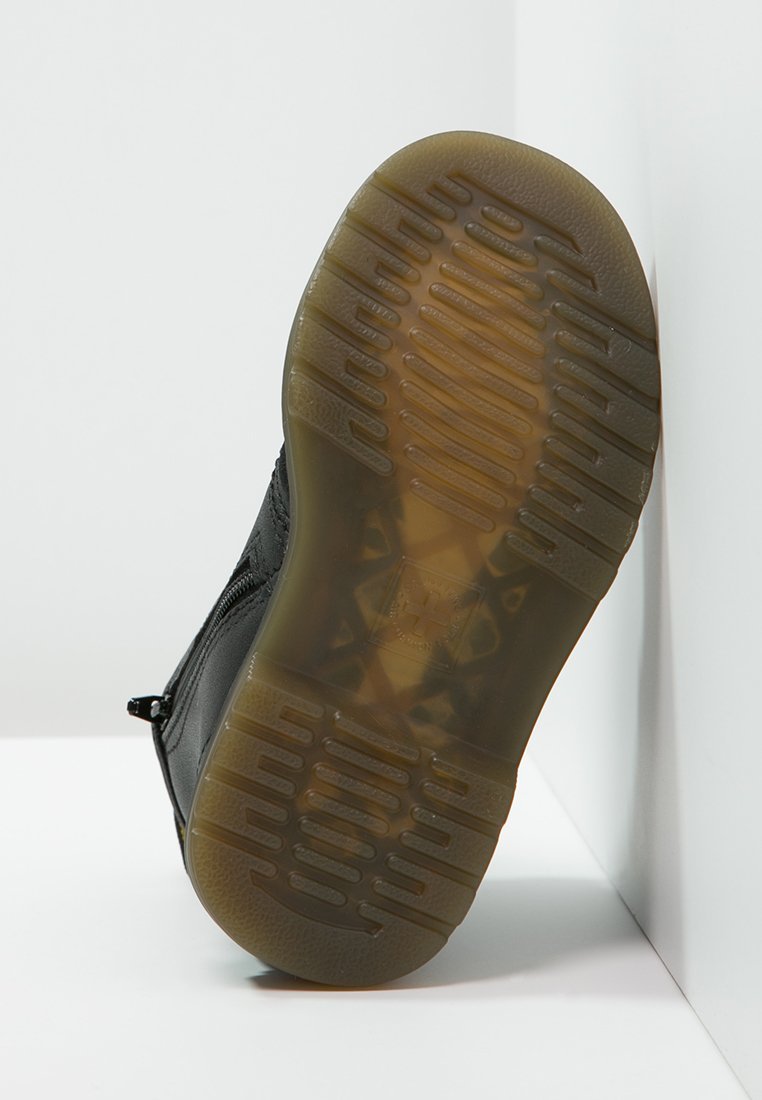 Dr. Martens 1460 T Softy - Enkellaarsjes met vetersluiting - zwart