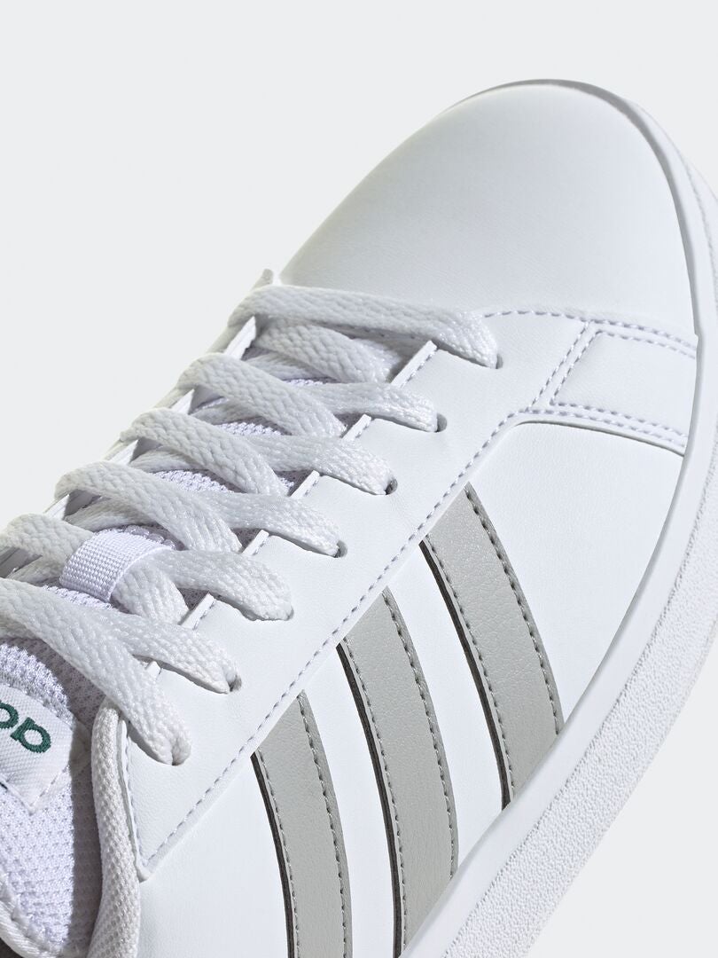 Tênis 'adidas' 'Grand Court' - branco