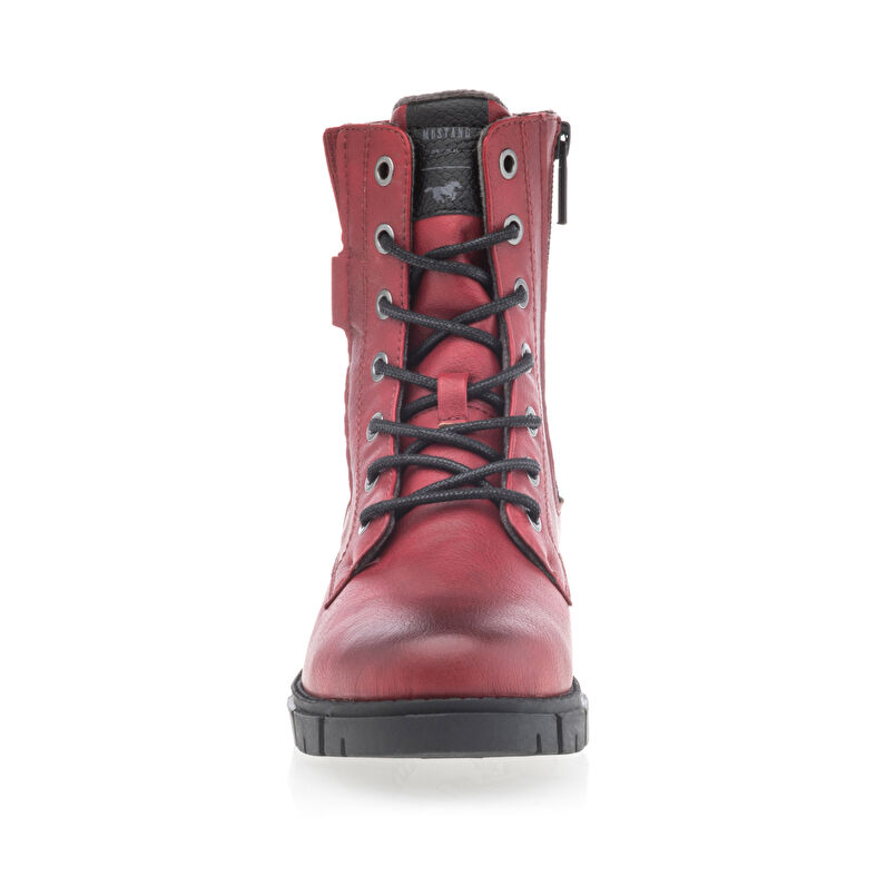 Rote Damenstiefel / Stiefeletten