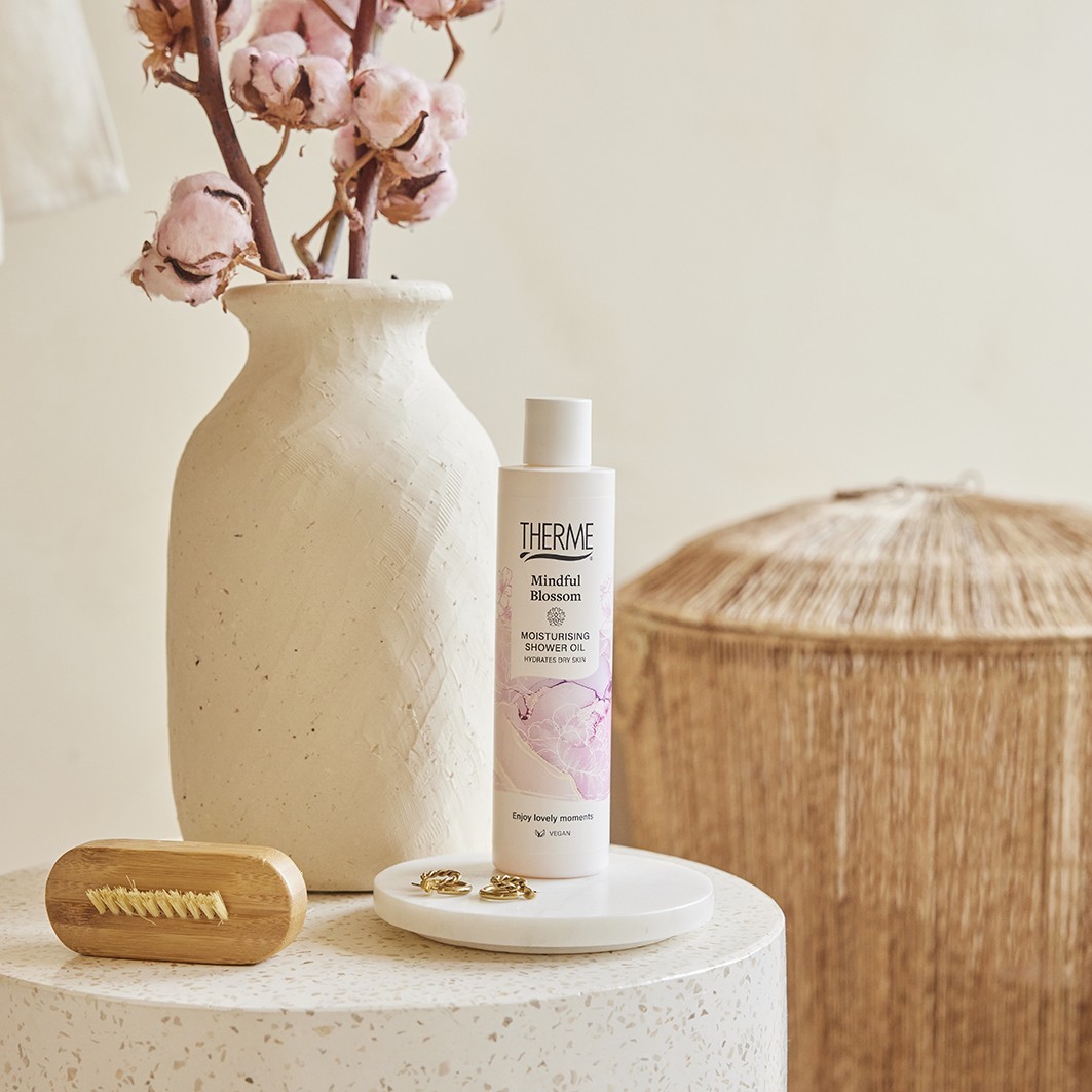 THERME Mindful Blossom ulje za tuširanje hidratantno ulje za tuširanje - 250 ml