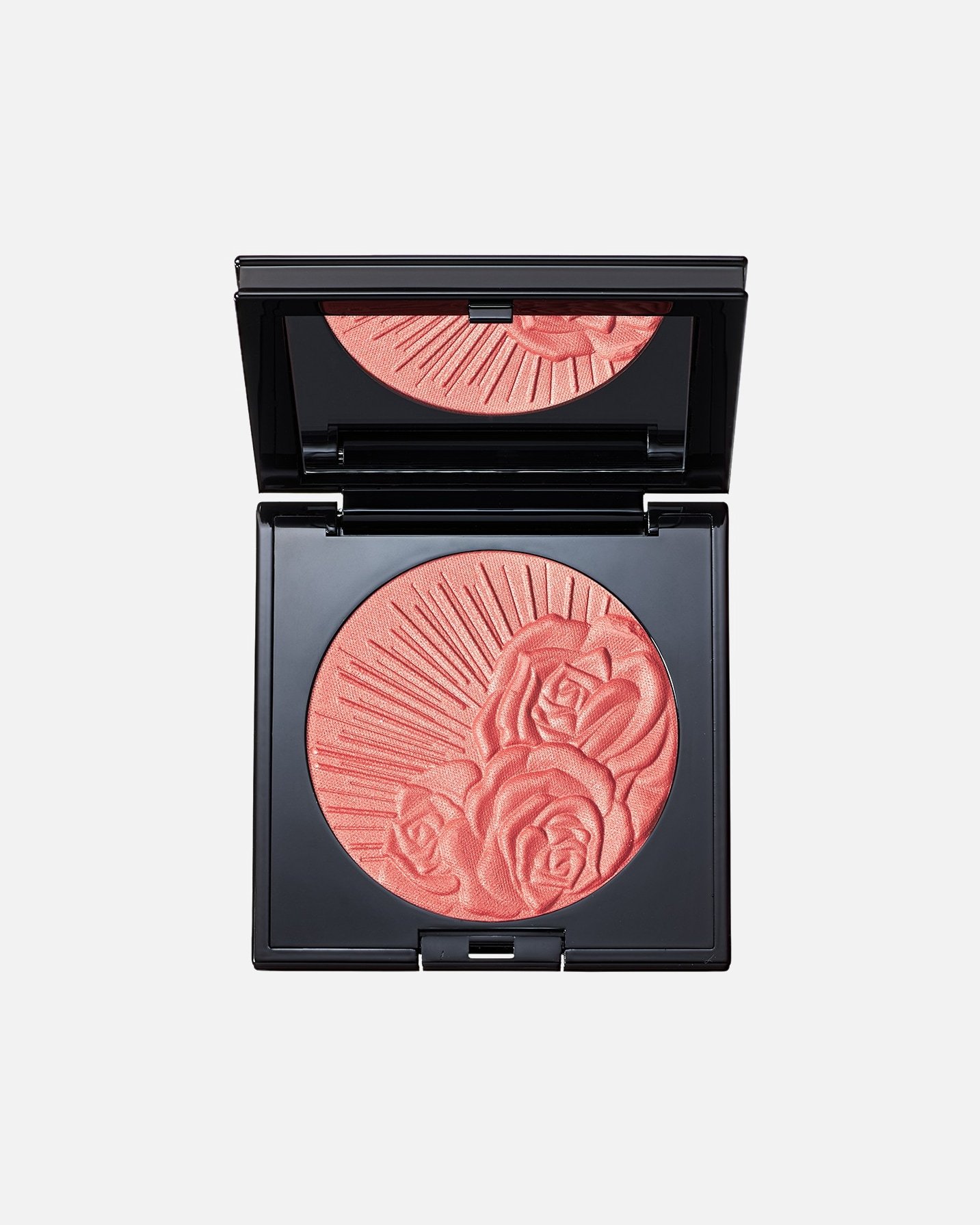 Pat McGrath Labs rumenilo za fetiše kože: Božansko rumenilo – 9,7 g