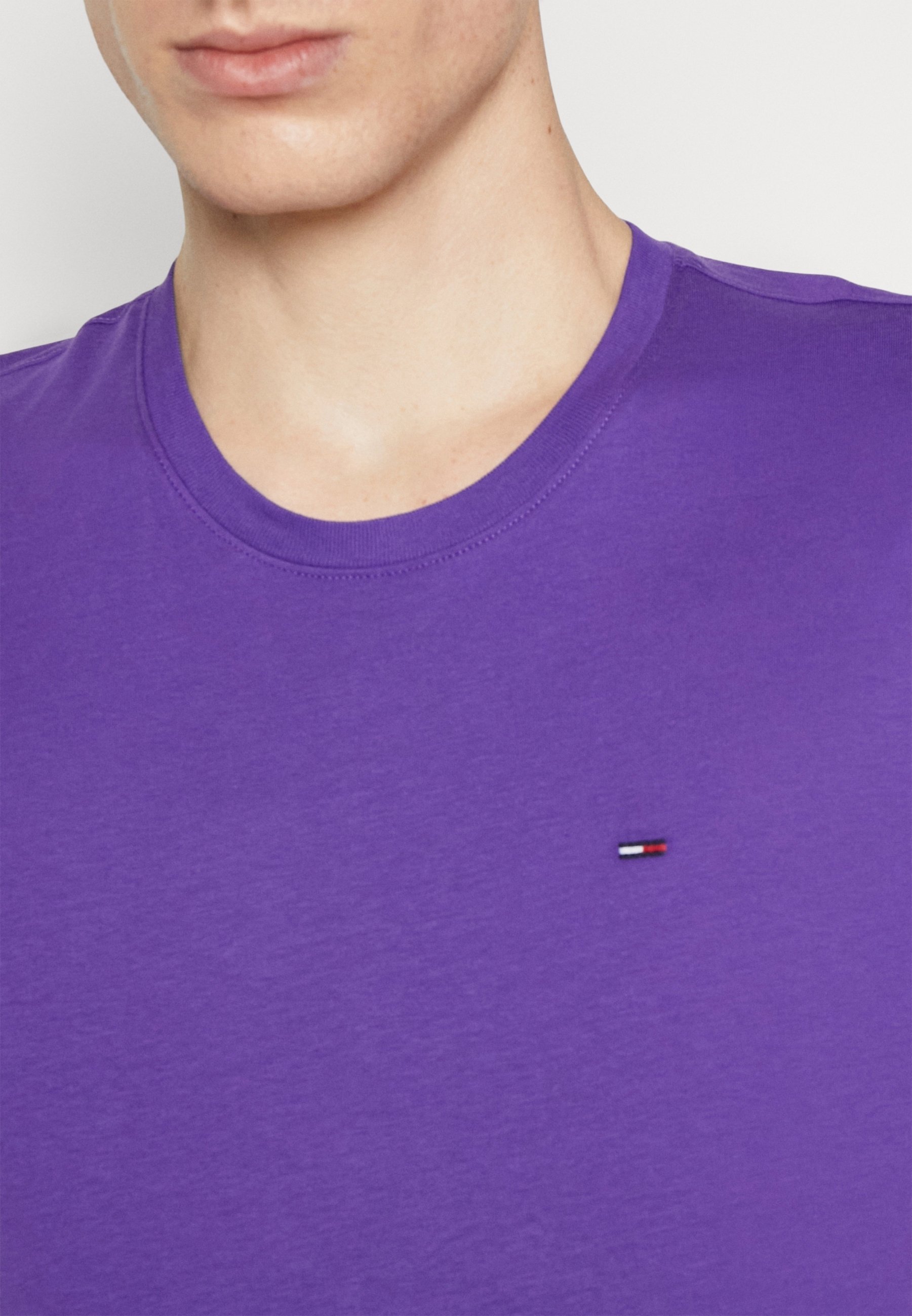 Tommy Jeans Basic T-shirt - paars