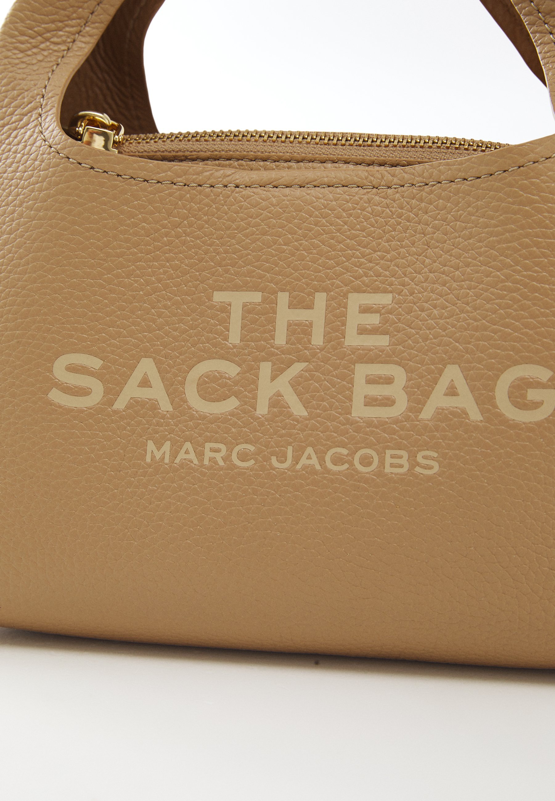 MARC JACOBS DE MINI SACK - Handtas - camel